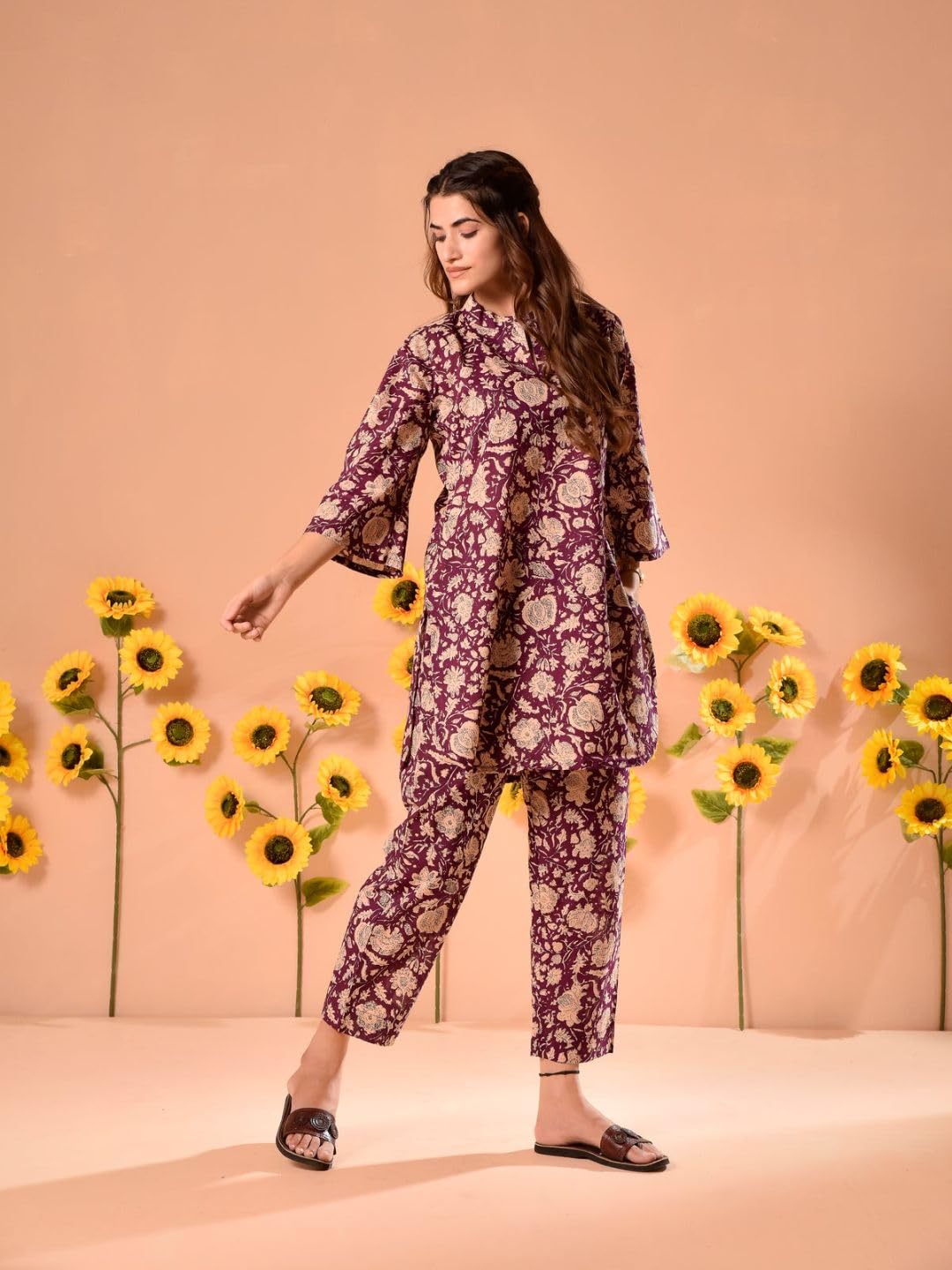 Nainvish Women's Maroon Printed Straight Rayon Keyhole Neck Co-Ord Set (Sd678_Kb-S)