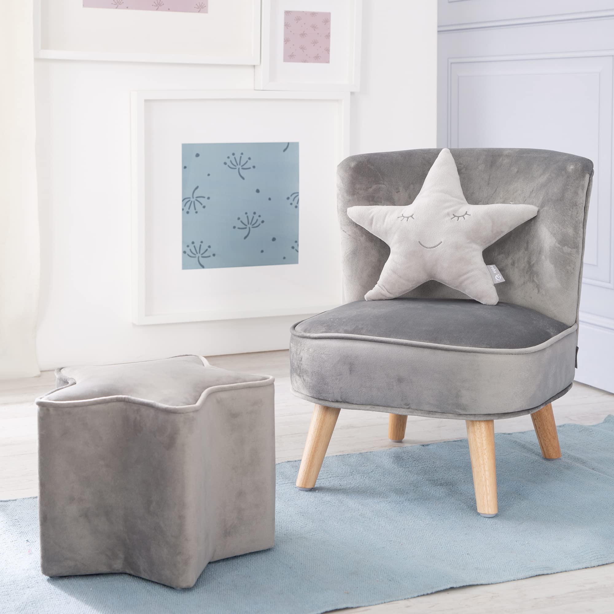 roba Coussin Décoratif pour Chambre d'Enfant en Forme d'Étoile roba Style - 32 x 28 cm - Oreiller Bébé en Peluche - Visage Souriant Brodé - Gris Argenté