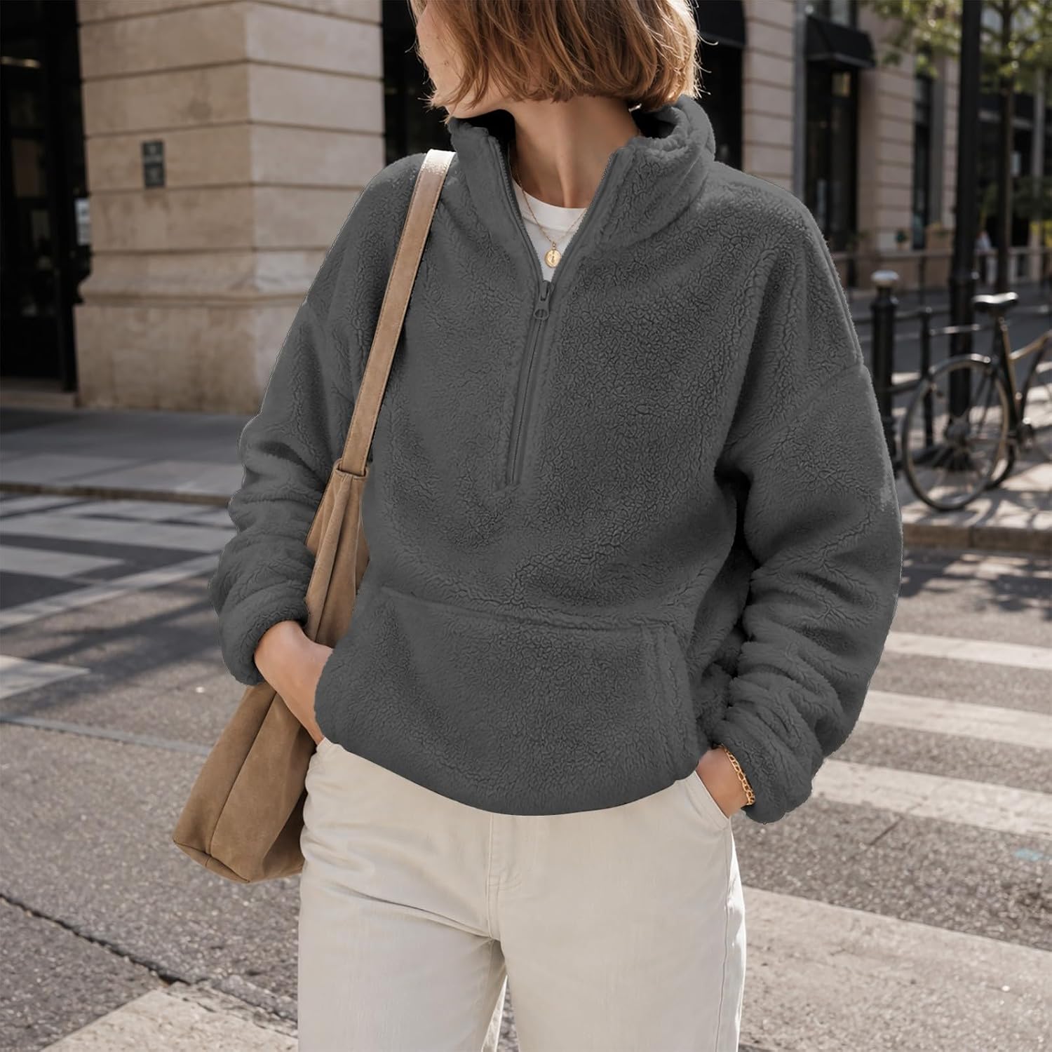 Women Cropped Half Zip Sherpa Sweatshirt,Fleece Warm Pullover Jacket | Fuzzy cozy texture, equipped with zipper pockets for outdoor wearing and daily warmth
