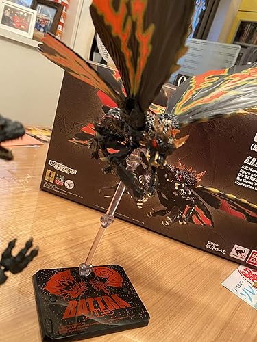 Amazon.co.jp: バンダイ(BANDAI) S.H.モンスターアーツ バトラ（成虫