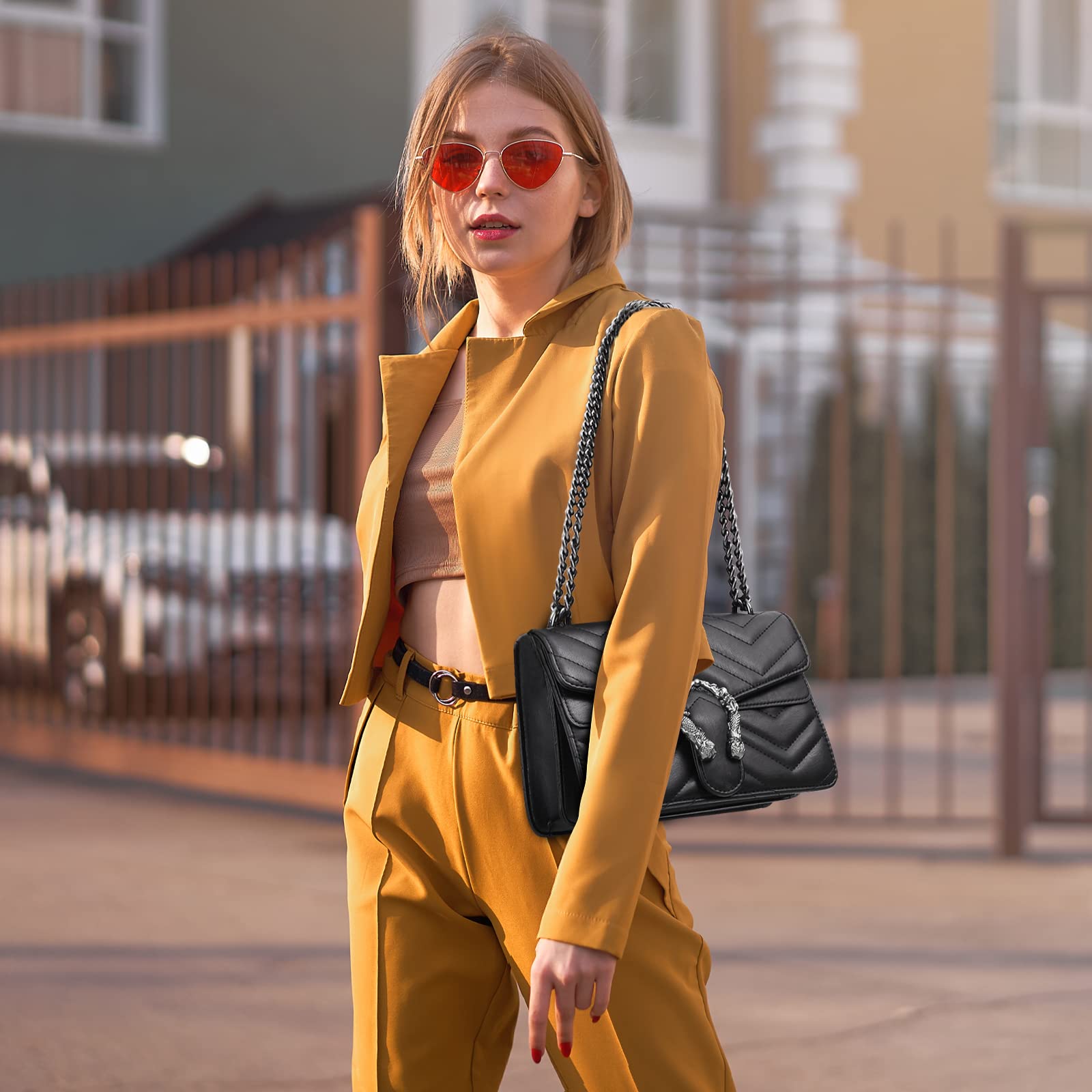 MYHOZEE Crossbody Bags for Women - Snake Printed Clutch Purses Leather Chain Shoulder Bags Evening Handbags: Qulited Black