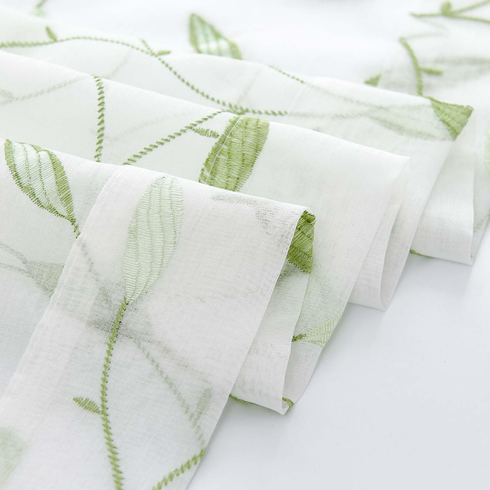 TOPICK Lot de 2 Rideau Voilage avec Oeillets et Feuilles Brodées Rideau Fenetre Transparent Vert sur Blanc Décoration d'Intérieur Romantique Rideau Léger Frais pour Salon Chambre 140 x 225 cm (L x H)