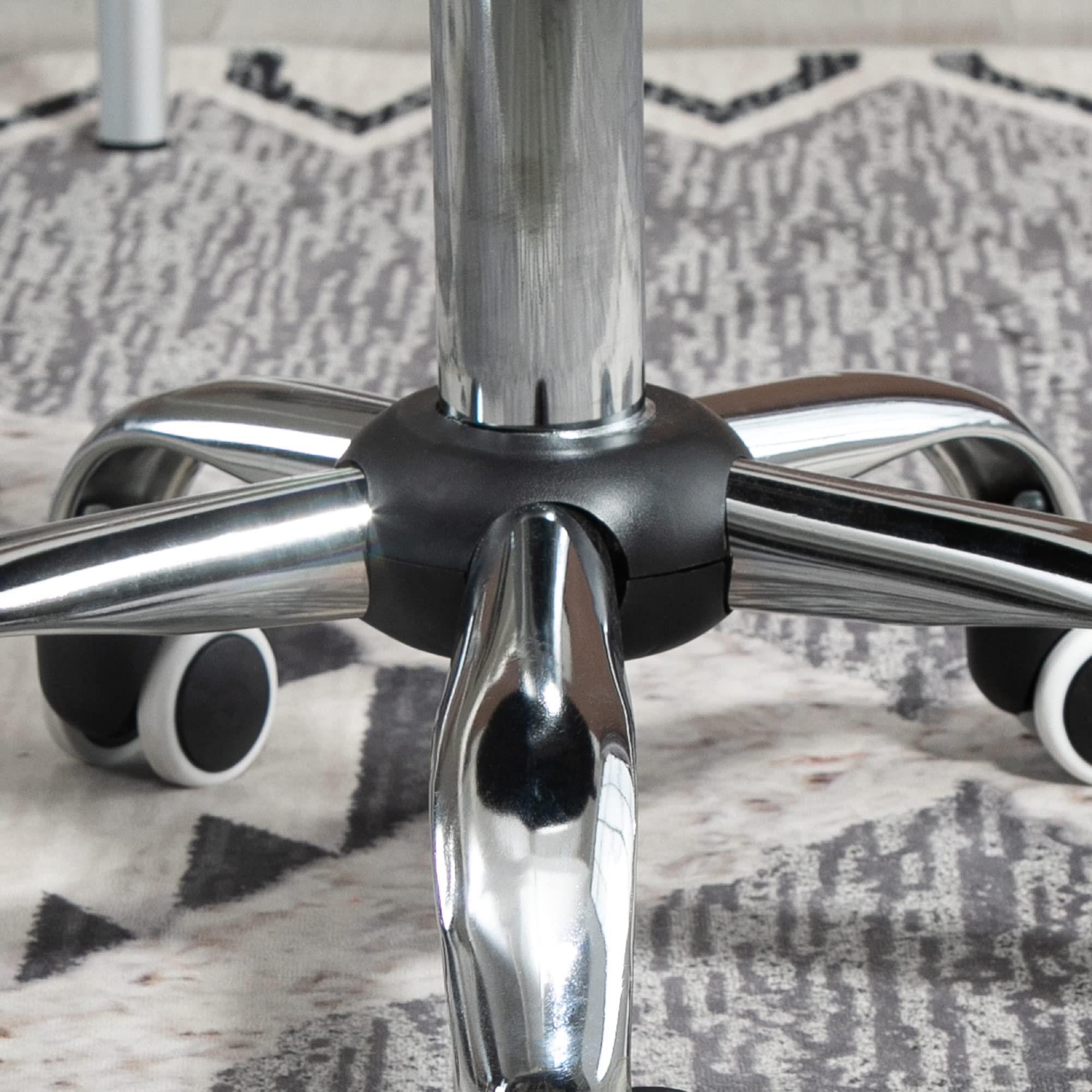 HOMCOM Tabouret Massage à roulettes réglable en Hauteur pivotant 360° Assise synthétique capitonnée Noire