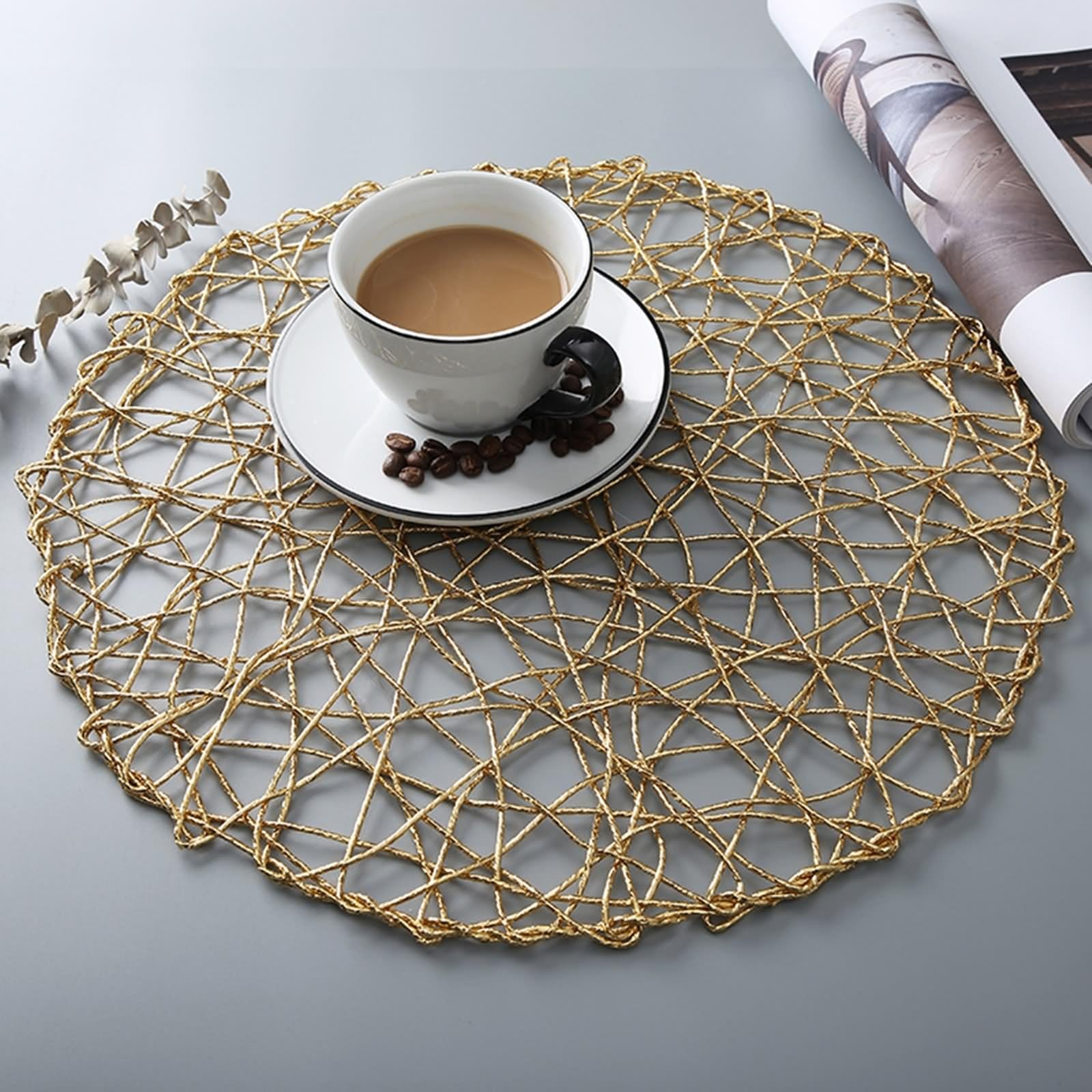 Lot de 6 sous Assiette de Table Doré, Set de Table Ethnique 38cm Tissage Circulaire Creux PVC