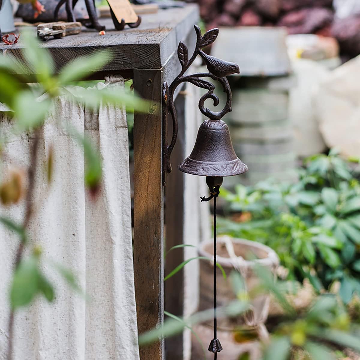Cast Iron Dinner Doorbell, Flower and Bird Decorative Bells, Manually Shaking Wall Hanging Wind Chimes for Outdoor Garden Backyard Farmhouse Church