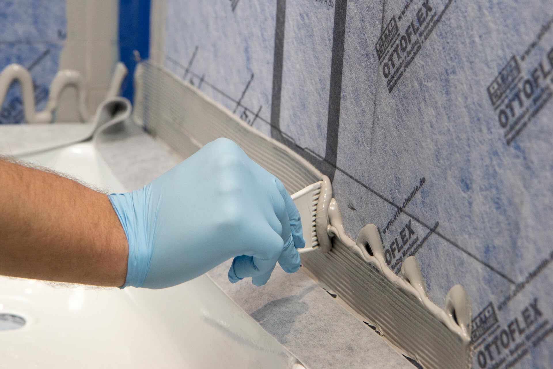 Generisch OTTOFLEX Wannenrand-Dichtband 25 Meter Abdichtung an Wanne und Dusche im Bad Polypropylen-Vlies mit Butylkautschuk