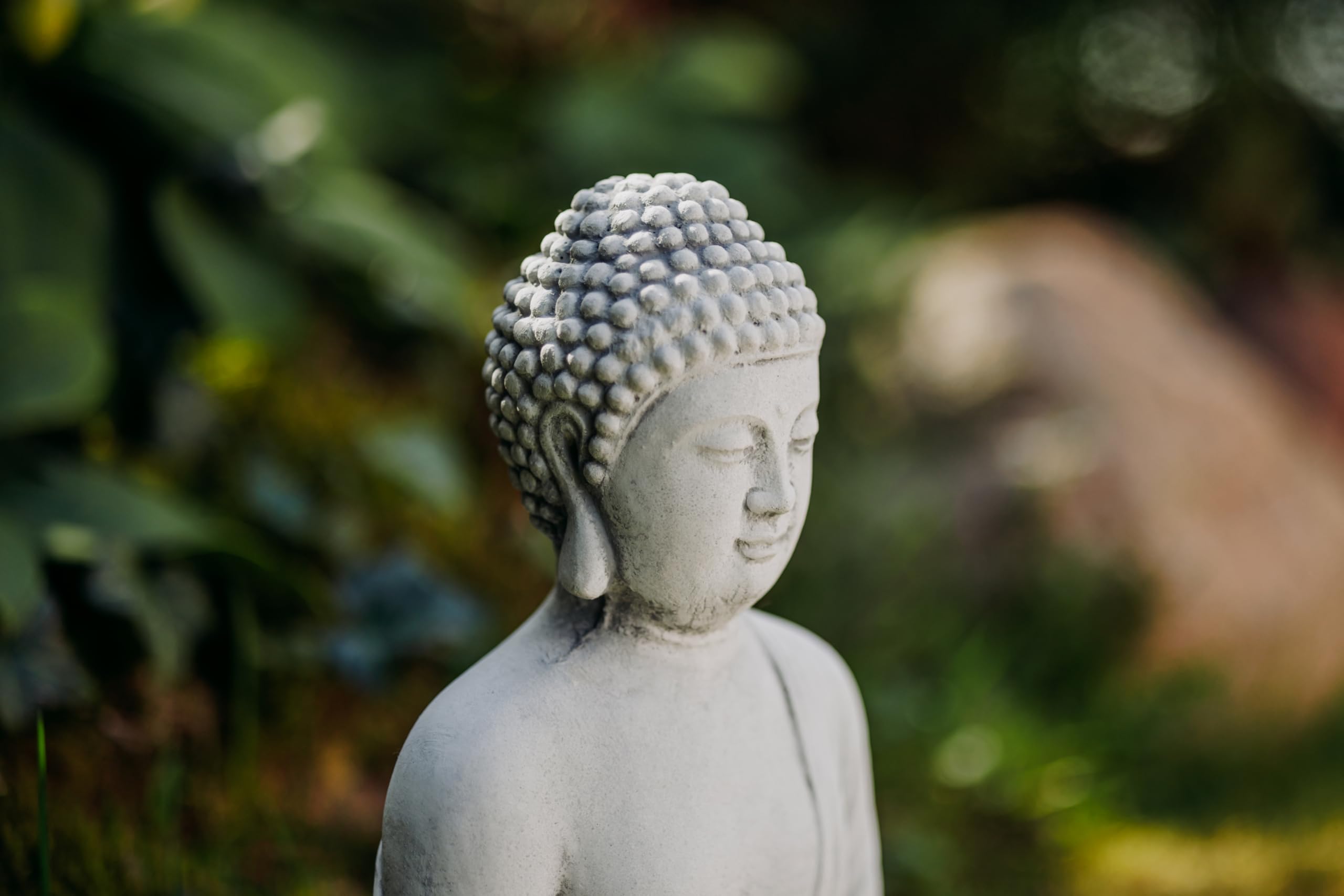 gartendekoparadies.de Buddha Figur, Steinfigur, H. 42 cm, 19 kg, Grau, frostsicher aus Steinguss für Außenbereich