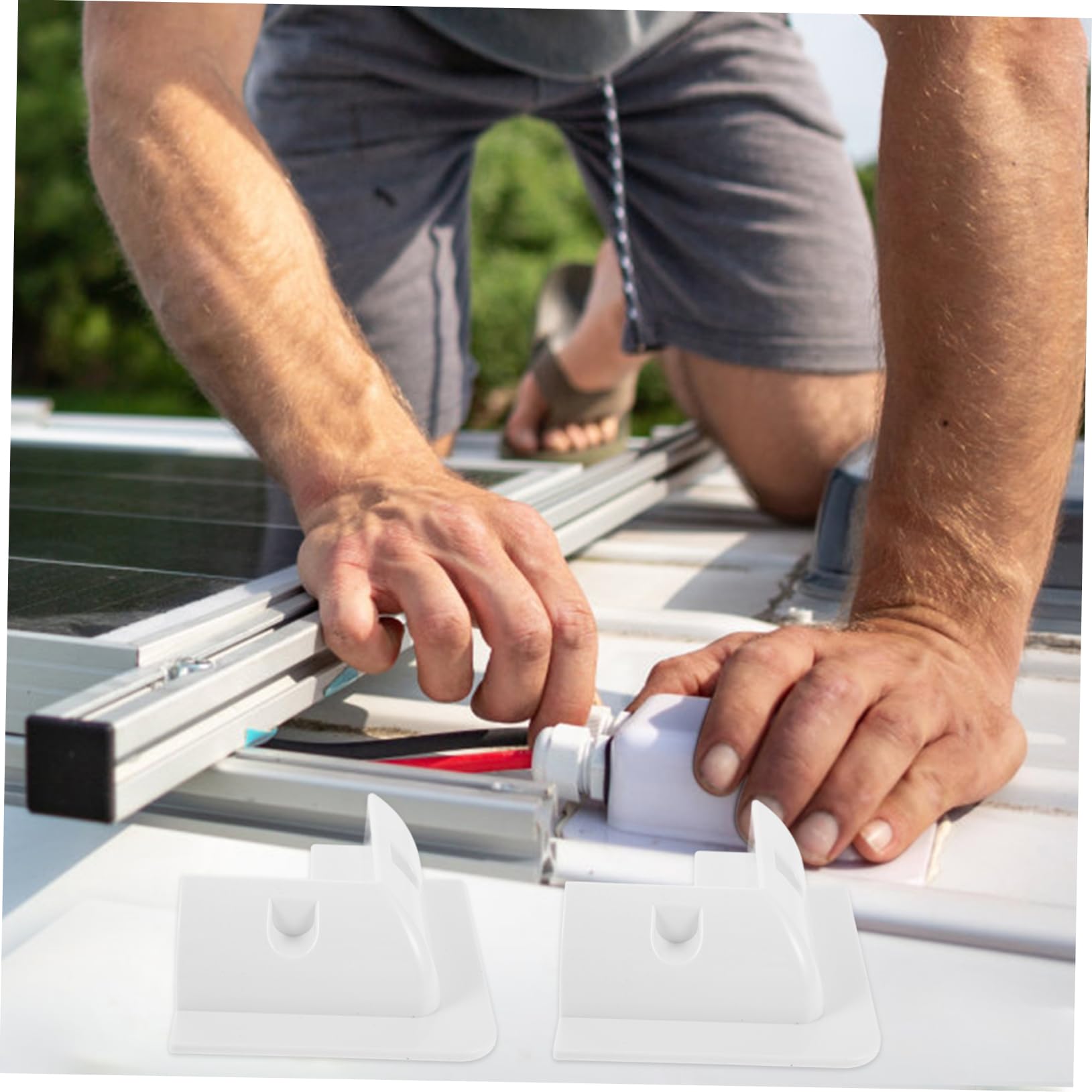 4piezas Soporte De Montaje Para Panel Solar De Soporte Para Autocaravanas Trailers y Tejados Estructura Resistente y Fácil Instalación Plastico