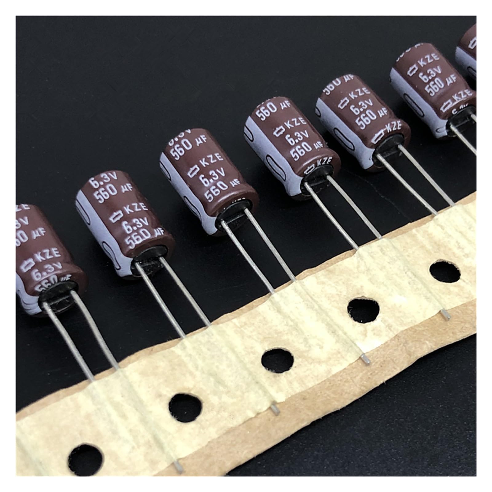 Condensateur 560 uF 6.3V basse impédance pour réparation de cartes mères électroniques