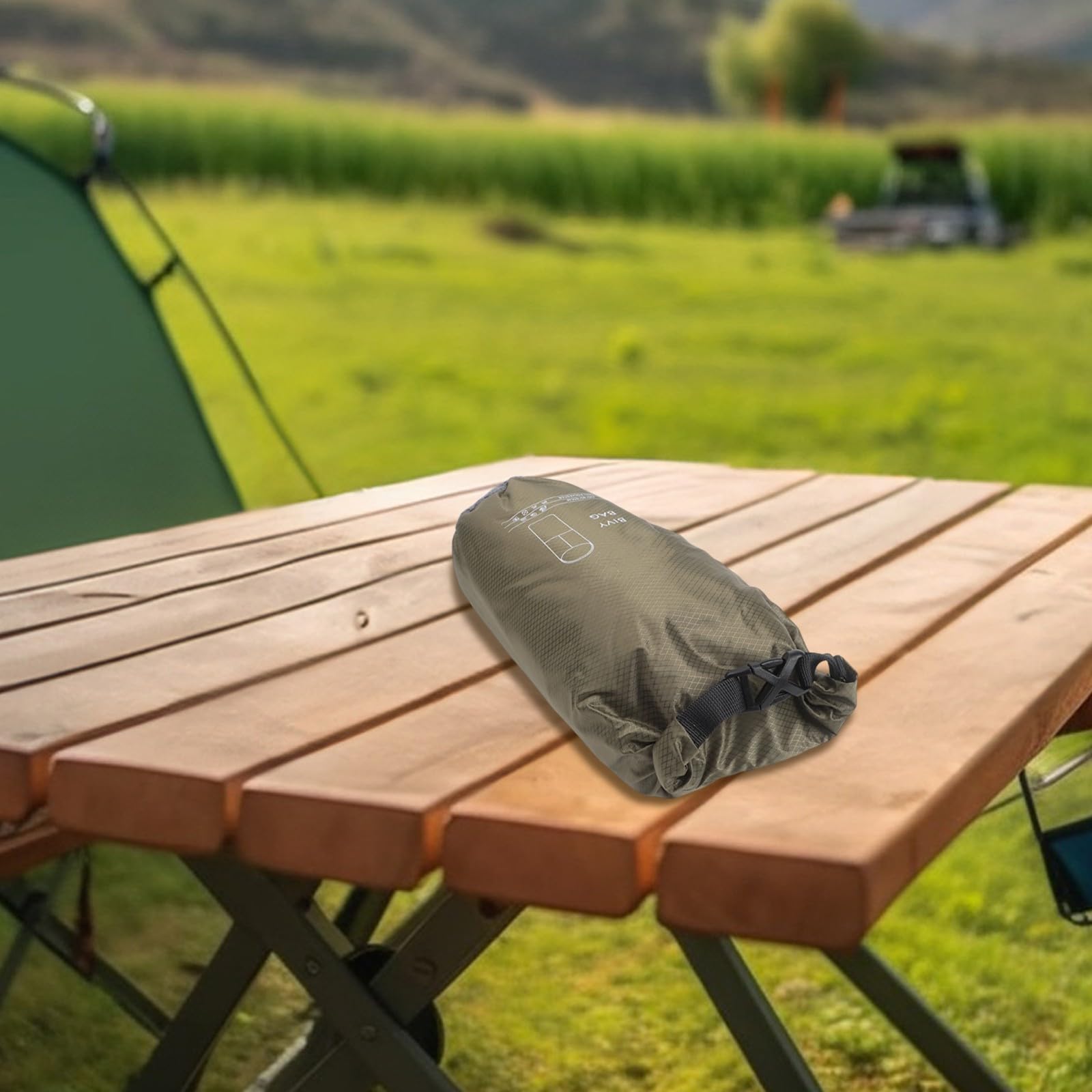 ZYNCUE Ultraleichter Bivy-Sack, wasserdichter Schlafsack mit wärmereflektierender Technologie, 70D Ripstop-Nylon, Überlebensschutz, Camping, Wandern, Rucksackreisen, Rot