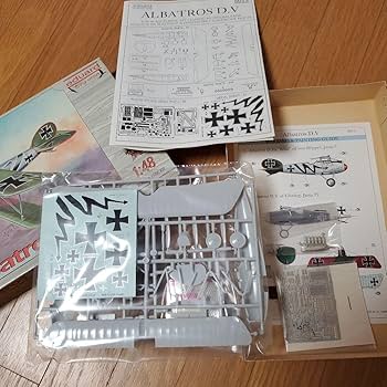 【希少品】eduard 1/48 WWⅠ複葉戦闘機 2機セット 希少☺2機セット eduard 1/48 WWⅠ複葉戦闘機 - メルカリ