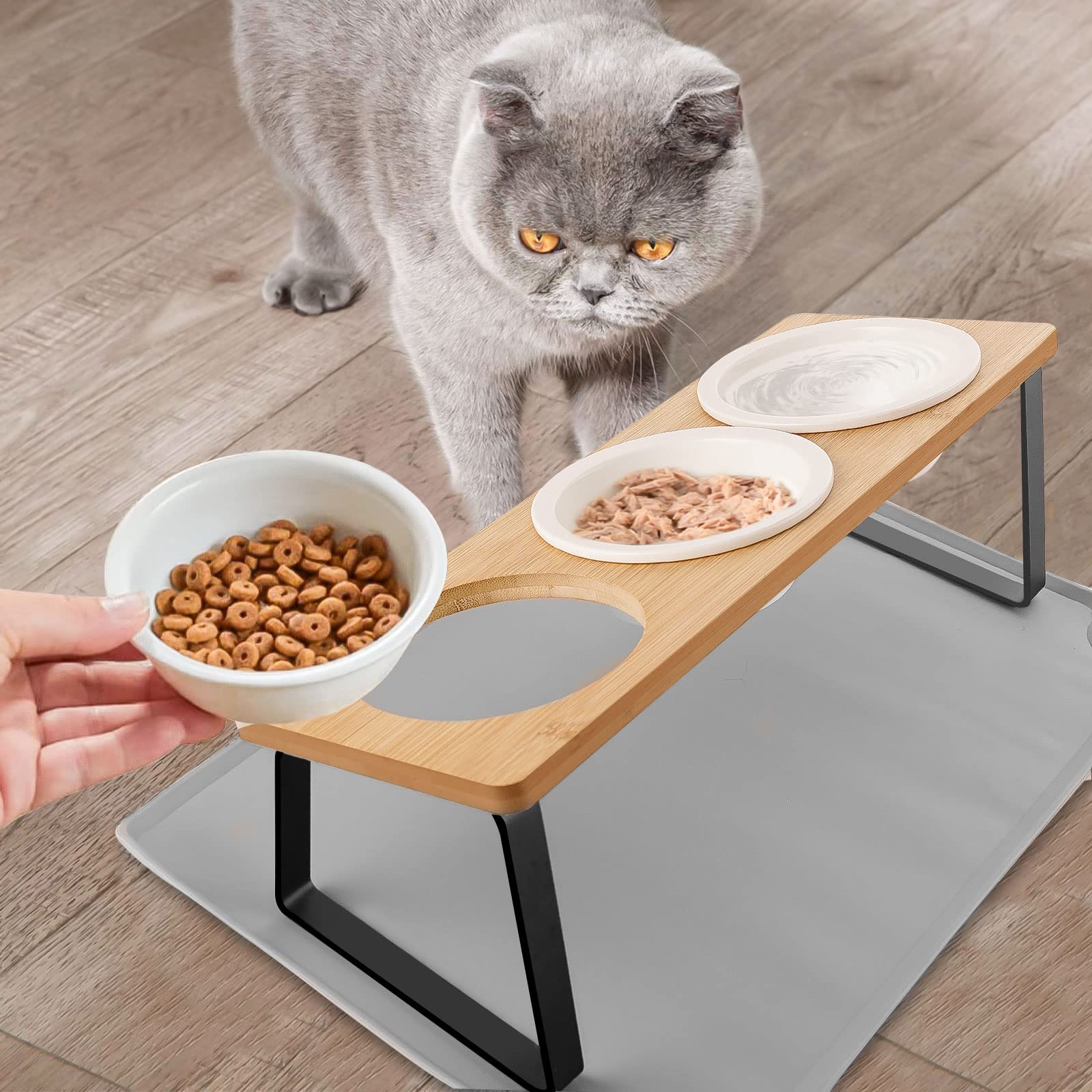 Set di 3 Ciotole per Gatti e Cani Rialzate in Ceramica Inclinata 15° con Tappetino Antiscivolo
