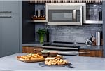 GE ProfileTM 1.7 Cu. Ft. Convection sur-la-plage Four à micro-ondes