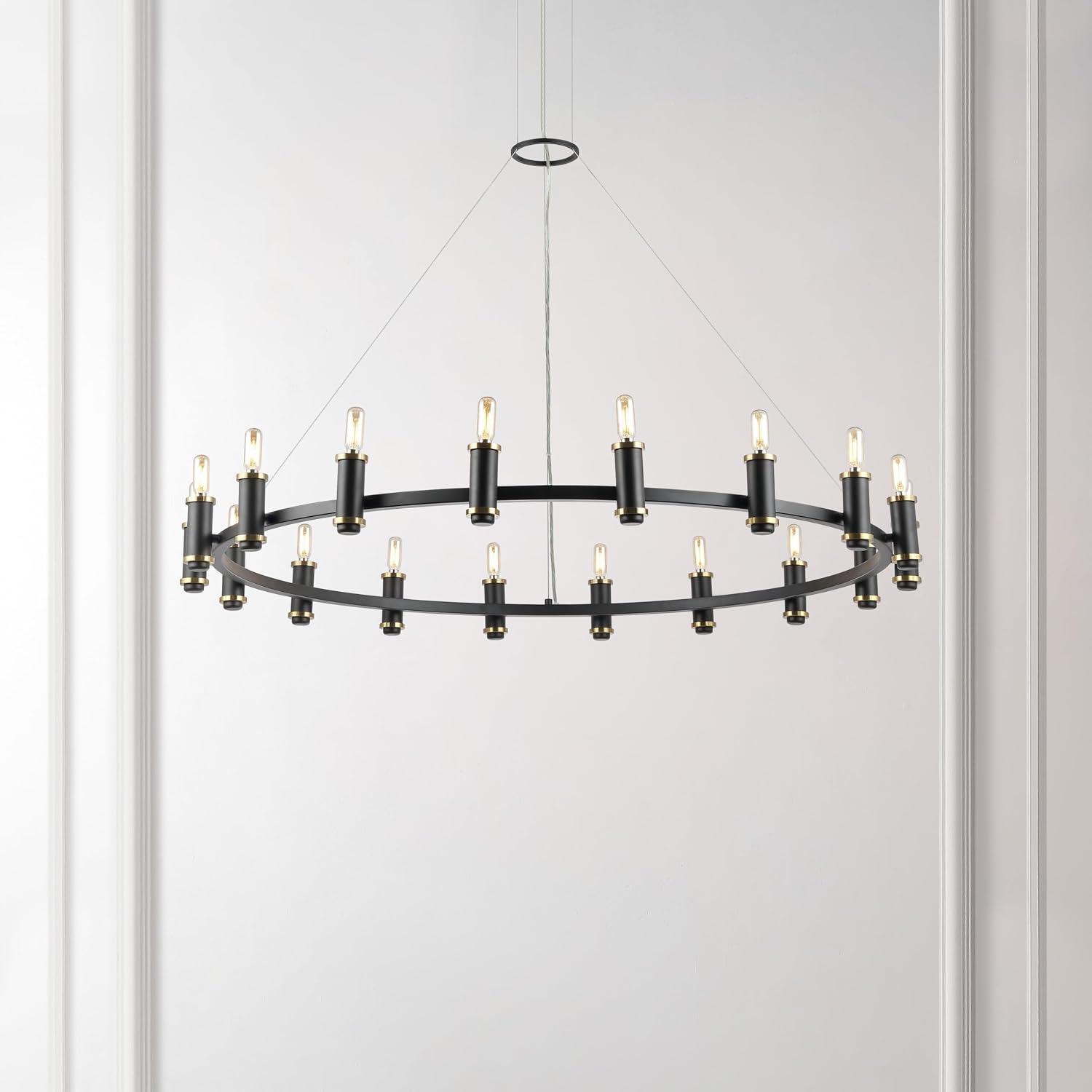 SAFAVIEH Lighting Collection Poitier Modern Farmhouse Black/Brass 18-Light Wagon Wheel Chandelier Round Light Fixture, Ideal for Dining Room, Kitchen Island, Foyer, Entryway (LED Bulbs Included)