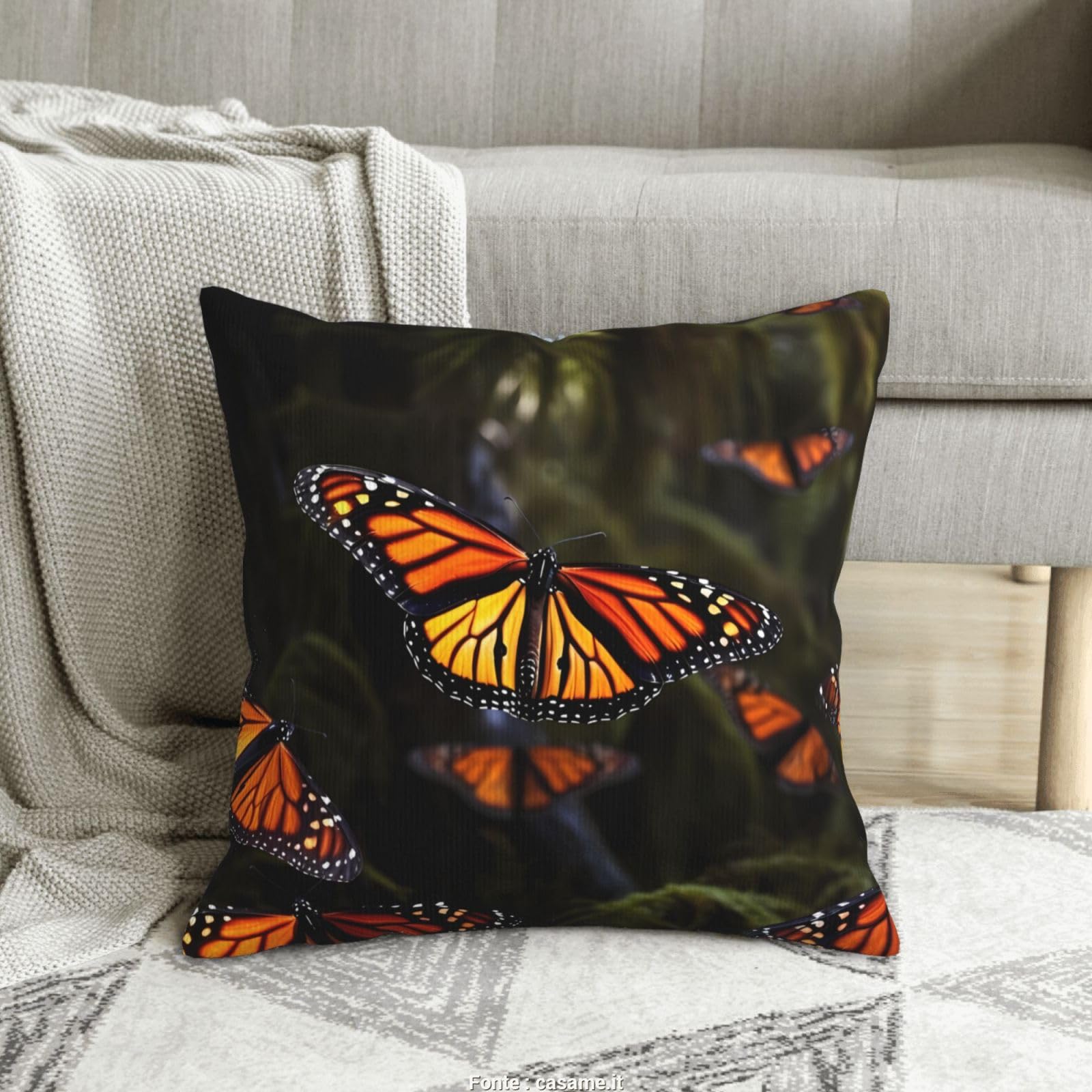 Housse de coussin papillons monarques 50,8x50,8 cm pour la décoration du salon et du canapé.