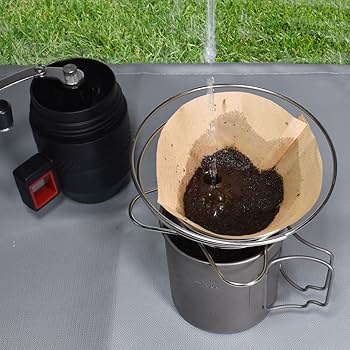 【✨特価✨】 フィルター付　コーヒーストロー　キャンプ　アウトドア コーヒー好きとアウトドアの必需品、隙間収納できる超軽量の円錐