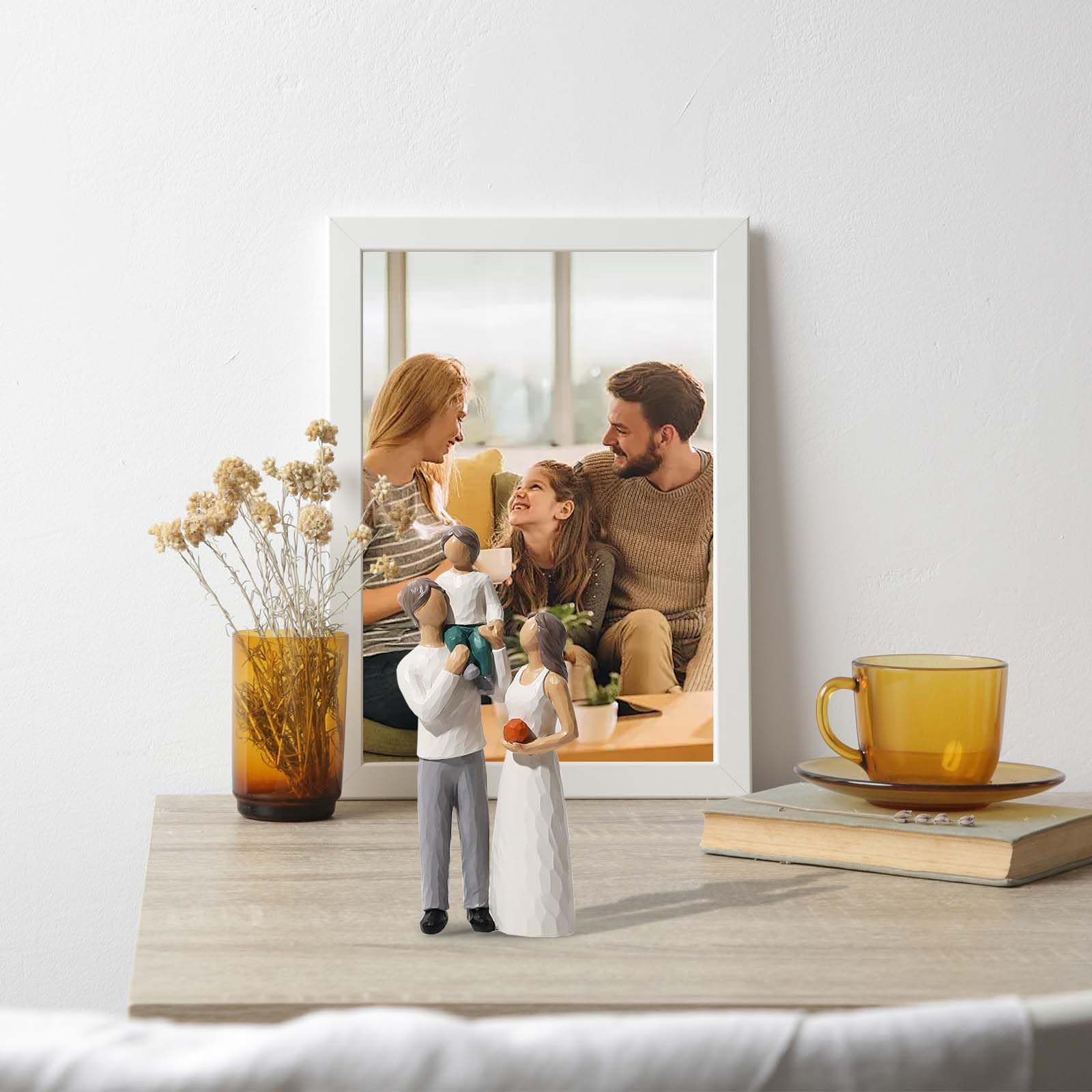 Scultura Di Famiglia In Legno E Resina - Figure Di 3 Genitori E Figlio - Statue Da Collezione Per La Decorazione Della Casa - Regalo Per Neonato