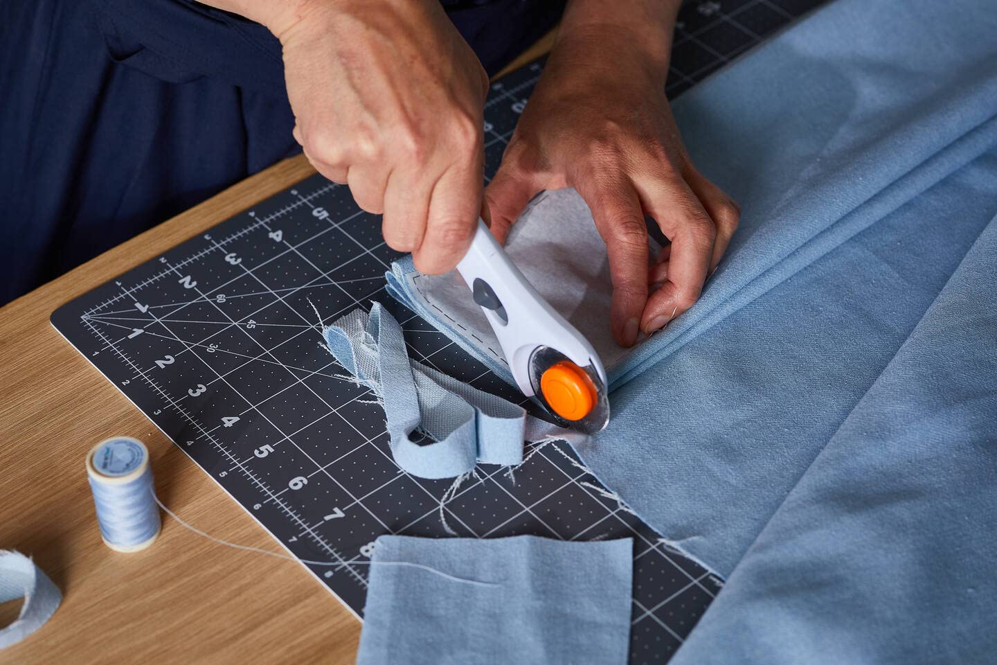 Fiskars Tapis de découpe A2, 45 cm x 60 cm, Résistant à la découpe, 1003895