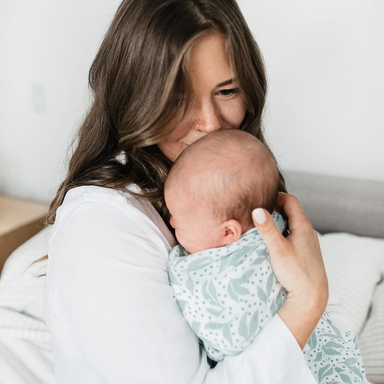 aden + anais Pastell Musselin Decken Set aus 100% Baumwolle Atmungsaktive Babydecken für Mädchen (bunt, niedlich, süß, Dainty Floral), 4 Stück