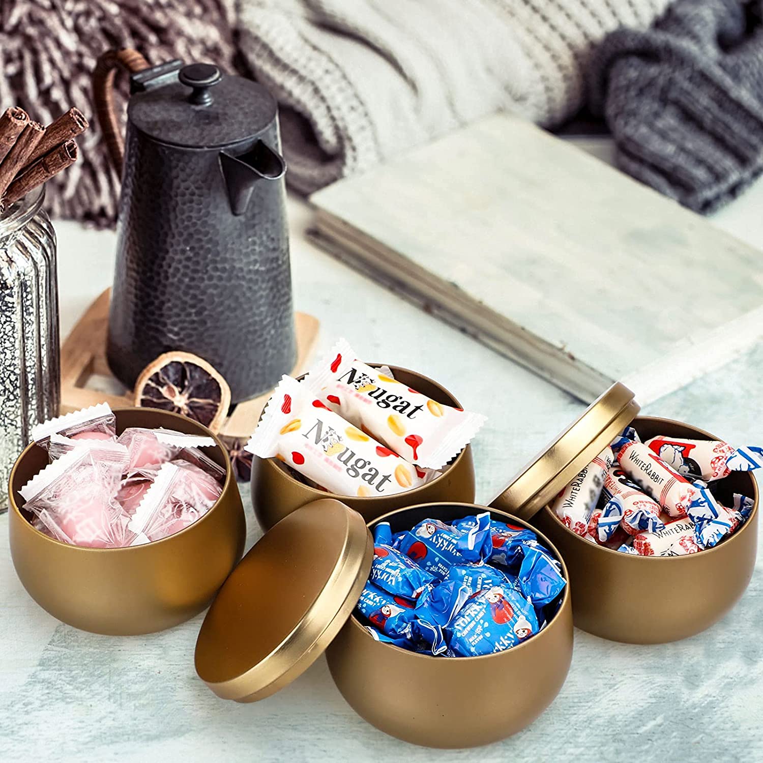 Tontenitori per Candele 24 Pezzi, Metallo Vuoti per Fare Candele Mini Barattoli da 8oz Accessori per Kit di Candele Fai da Te, Mamma Regalo Barattoli per Conservare il Tè Secco Dolci Spezie Regali Oro