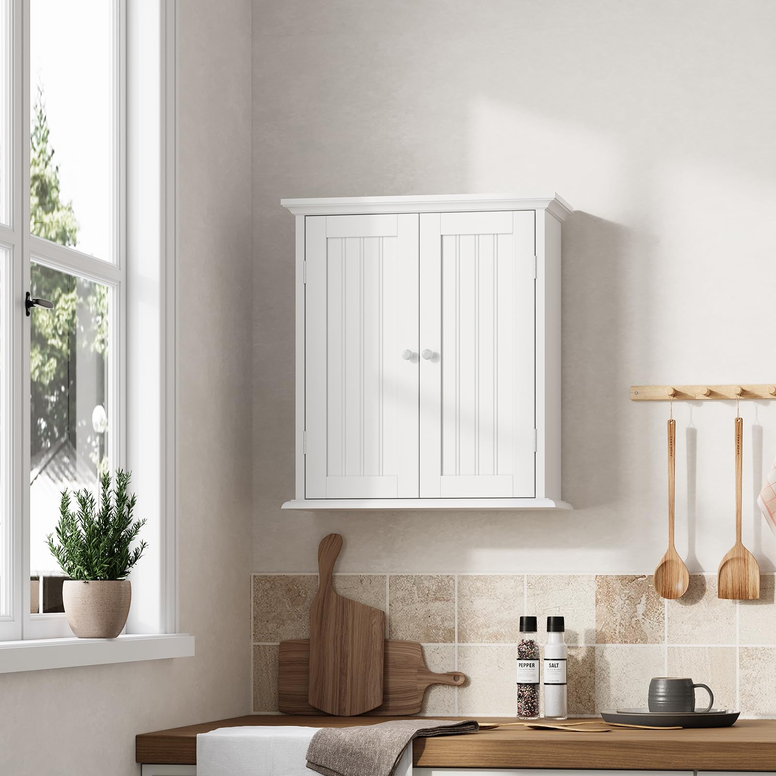 Badezimmer Schrank, Bad Schrank mit 2 verstellbaren Fachböden und Doppeltüren, modern Elegante Optik,Aufbewahrung über der Toilette für Familien, Weiß