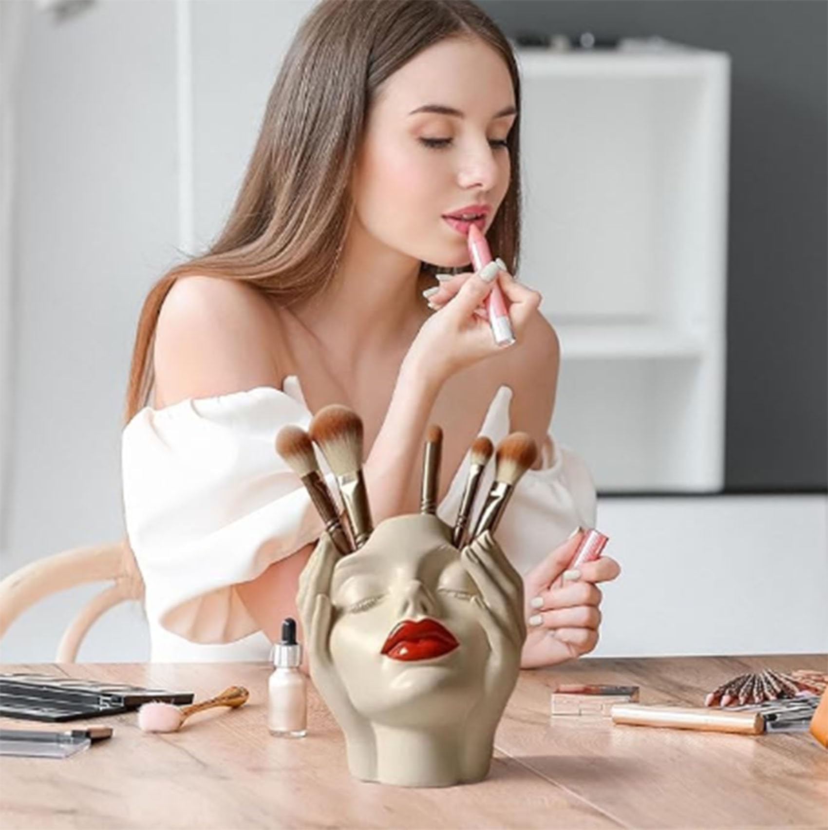 Organizzatore artistico per pennelli da trucco femminile bohémien con design dipinto a mano, confezione da 1 porta cosmetici in ceramica per decorazione da piano di lavoro (bianco crema, 12 x 8
