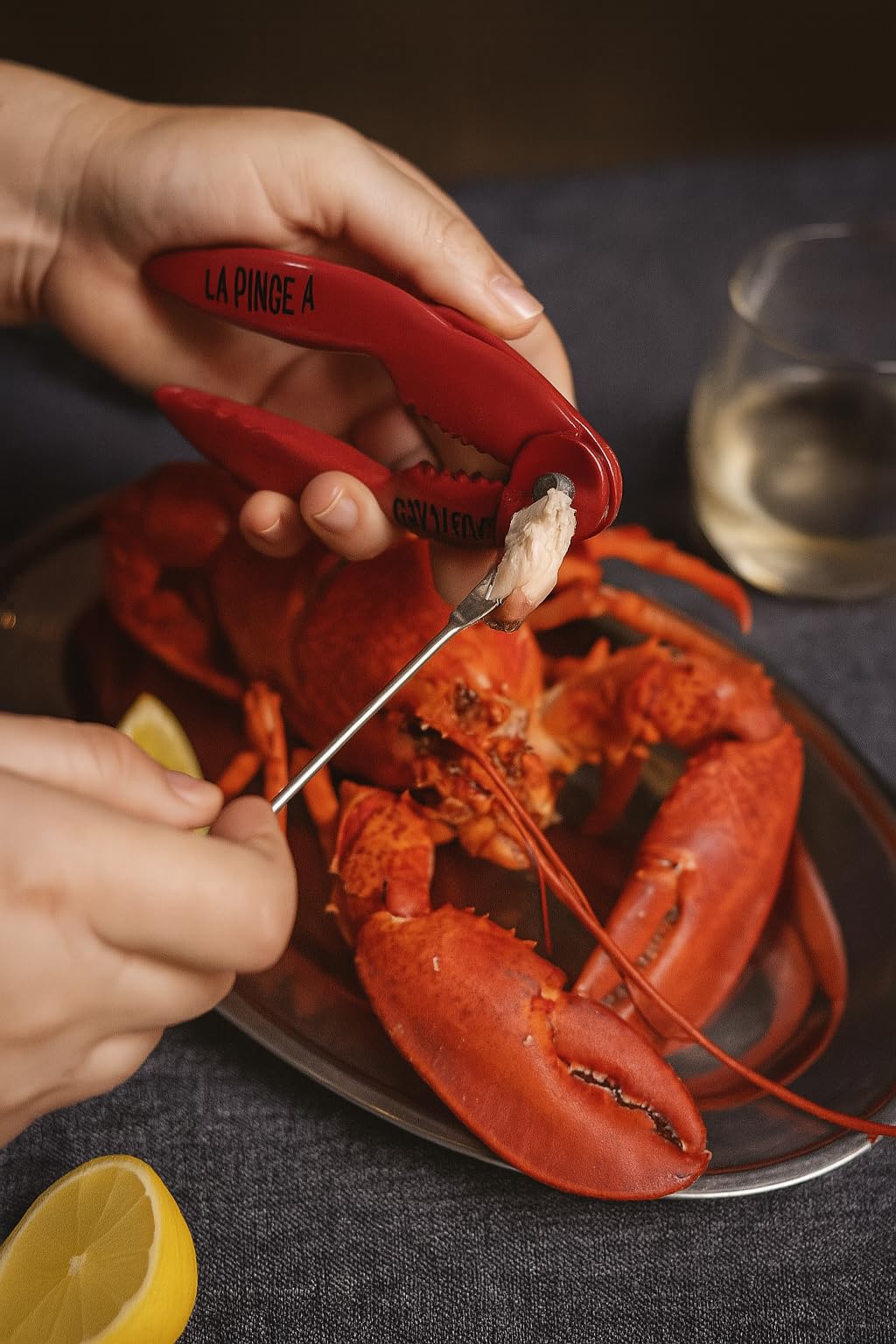 Kit d'outils pour fruits de mer - Pince à crabe en acier inoxydable - Fourchettes homard, ouvre-bol et pince à noix rouge - 13 pièces - Couverts crabes et homards de qualité supérieure dans une boîte