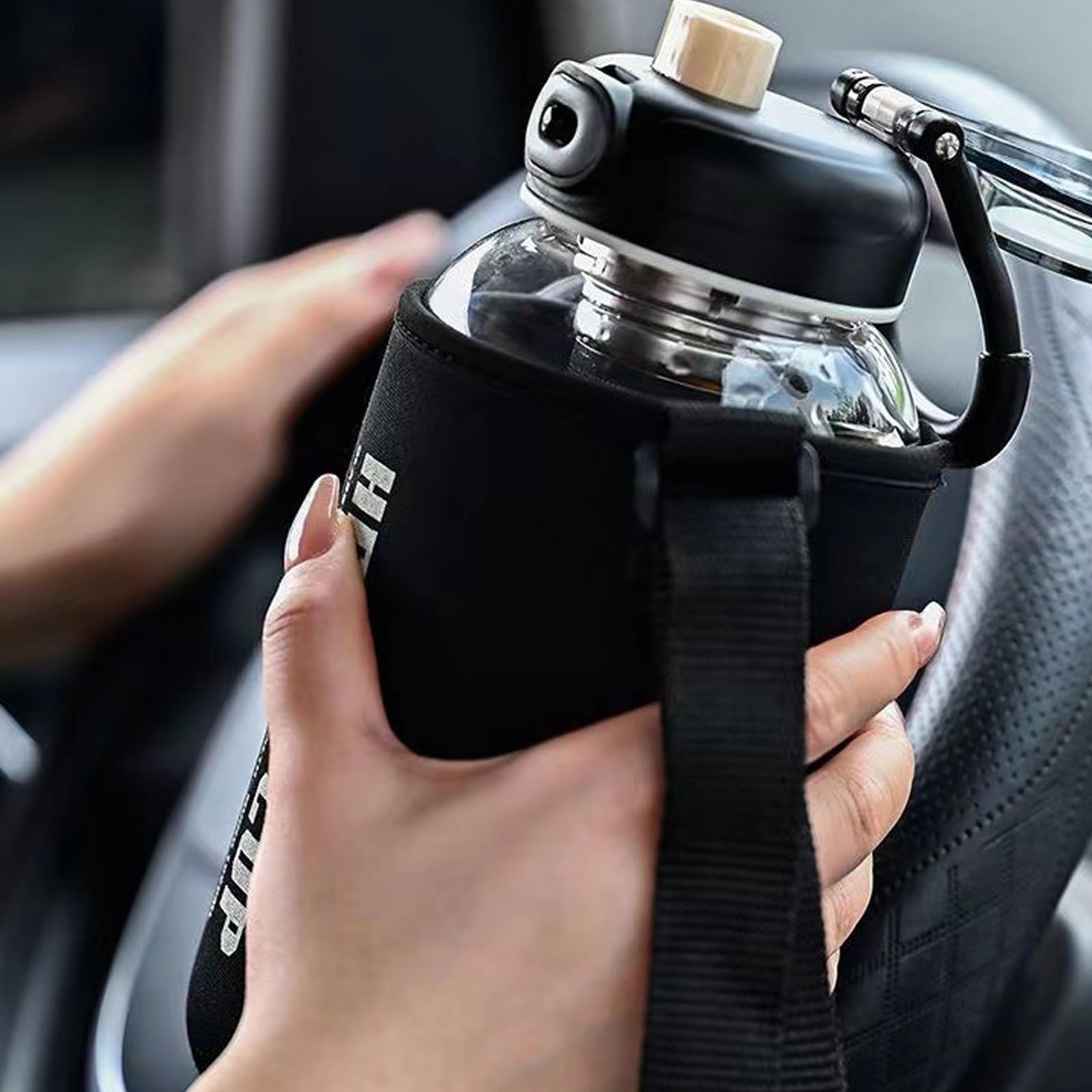 Szklana butelka na napoje, 1 l, szklana butelka 1000 ml, ze szkła borokrzemowego, z sitkiem do herbaty i tulejką na kubek, szczelna, wielokrotnego użytku, do uprawiania sportu, fitnessu, biura, na