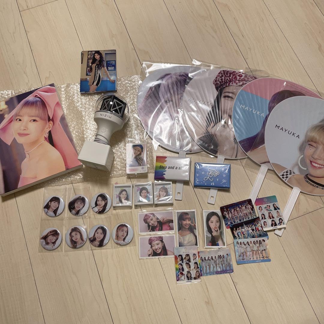 Amazon.co.jp: NiziU グッズセット : おもちゃ 