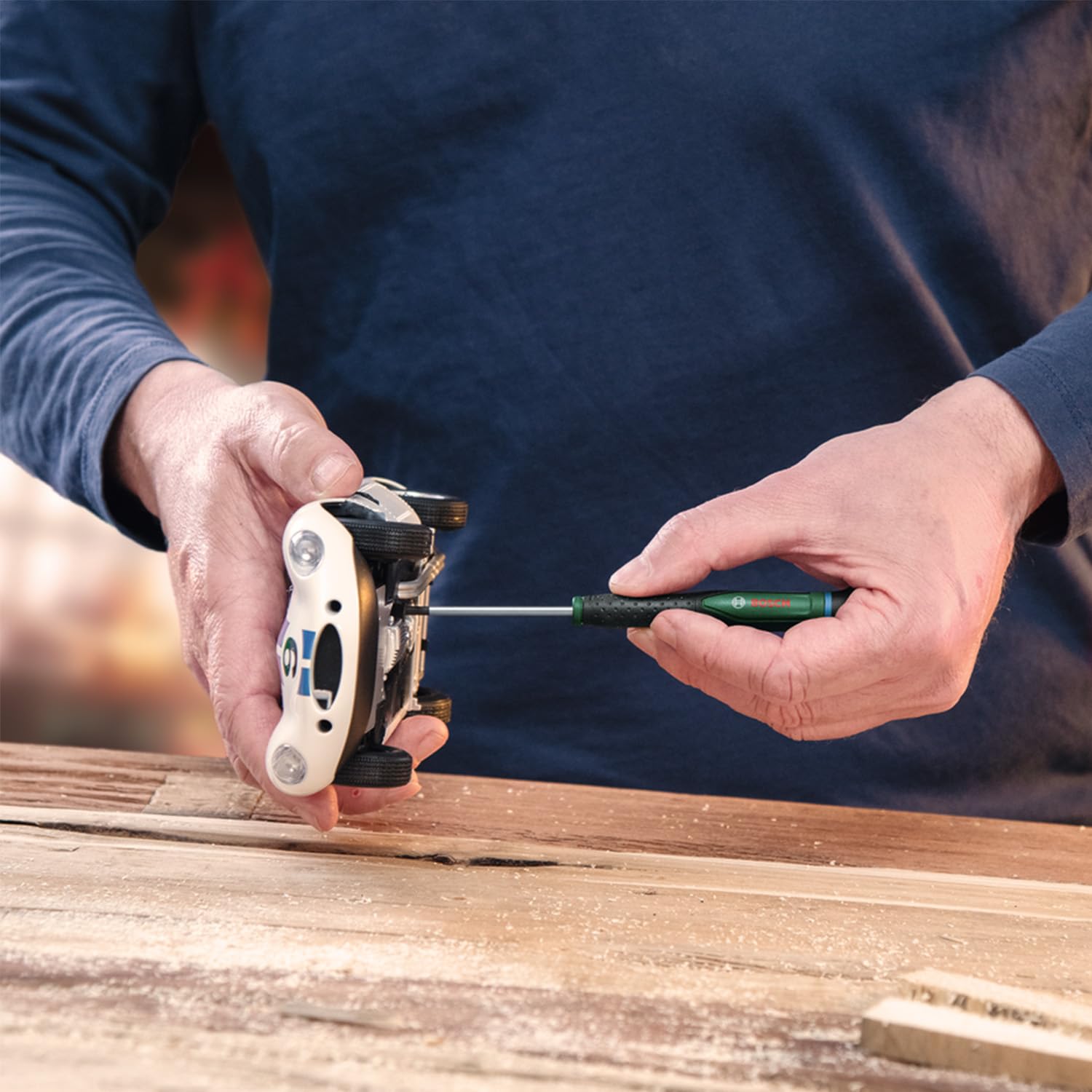 Bosch Calendrier de l'Avent Outils à main 2024, 33 pcs (avec tournevis à cliquet, tournevis de précision, tournevis à embout, accessoires, tire-bouchon, sac de rangement)