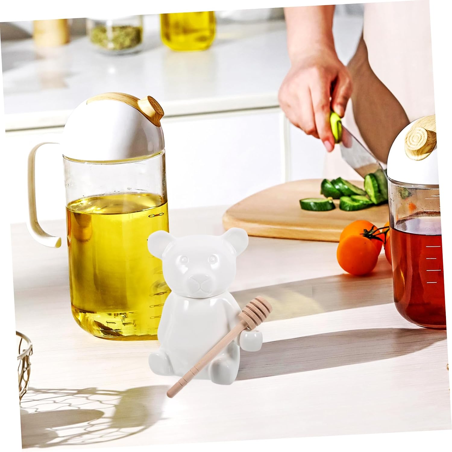 SHOWERORO 1set Ceramic Honey Pot Wooden Dipper Bear-shaped Honey Storage Jar for Kitchen for Tea and Candy and Practical Home Decor