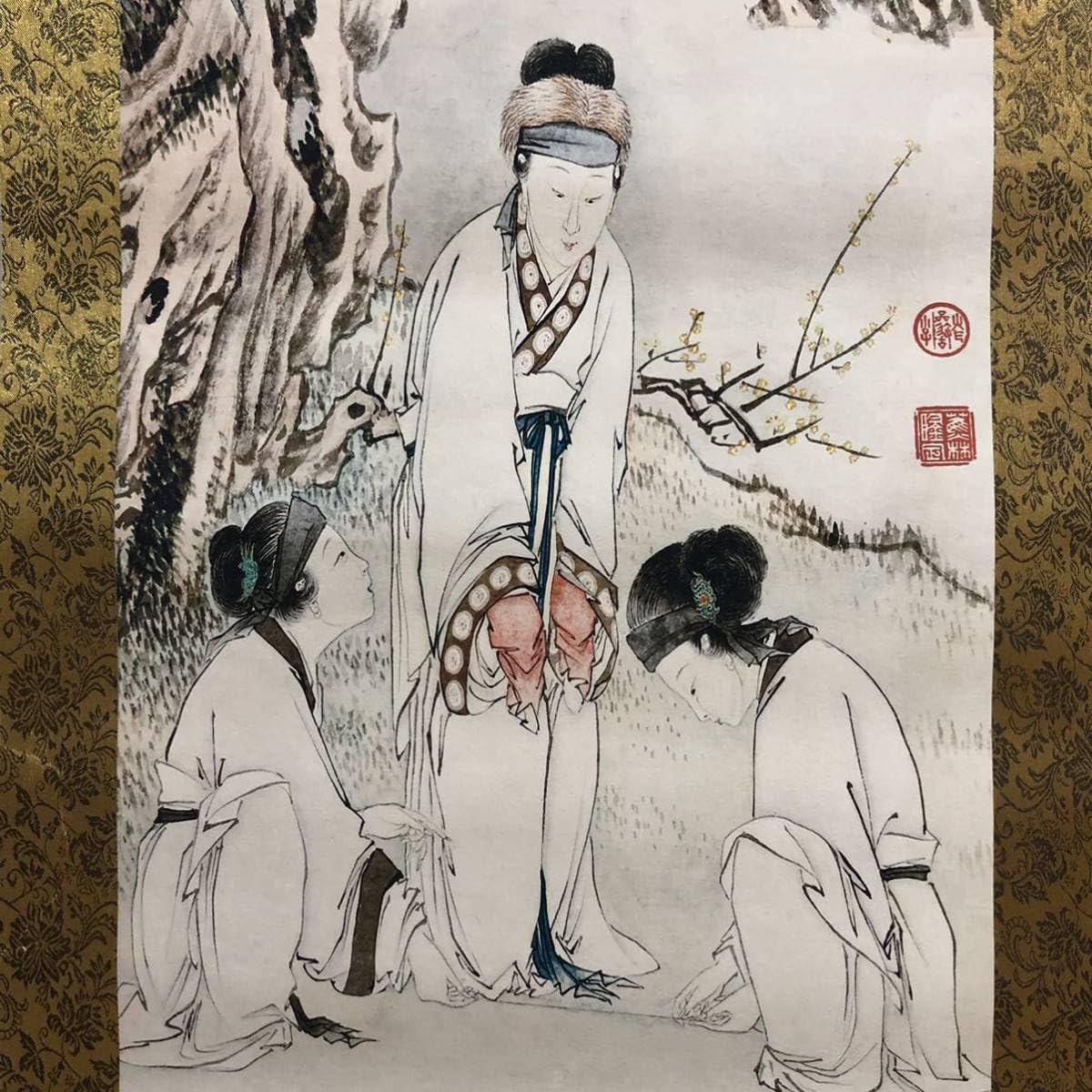 蔵出し 美術　高級品絵　巻き絵　大名家　唐寅　唐伯虎　旧蔵　掛け軸　4本セット Amazon.co.jp: 蔵出し美術高級品絵巻き絵大名家唐寅年唐伯虎旧蔵