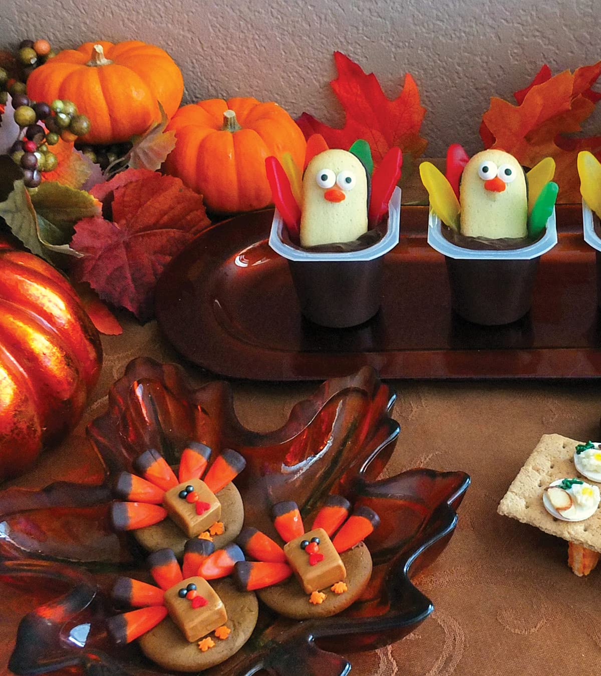 Sweet Treats for the Holidays: Edible Creations for Halloween, Thanksgiving, Christmas, and More