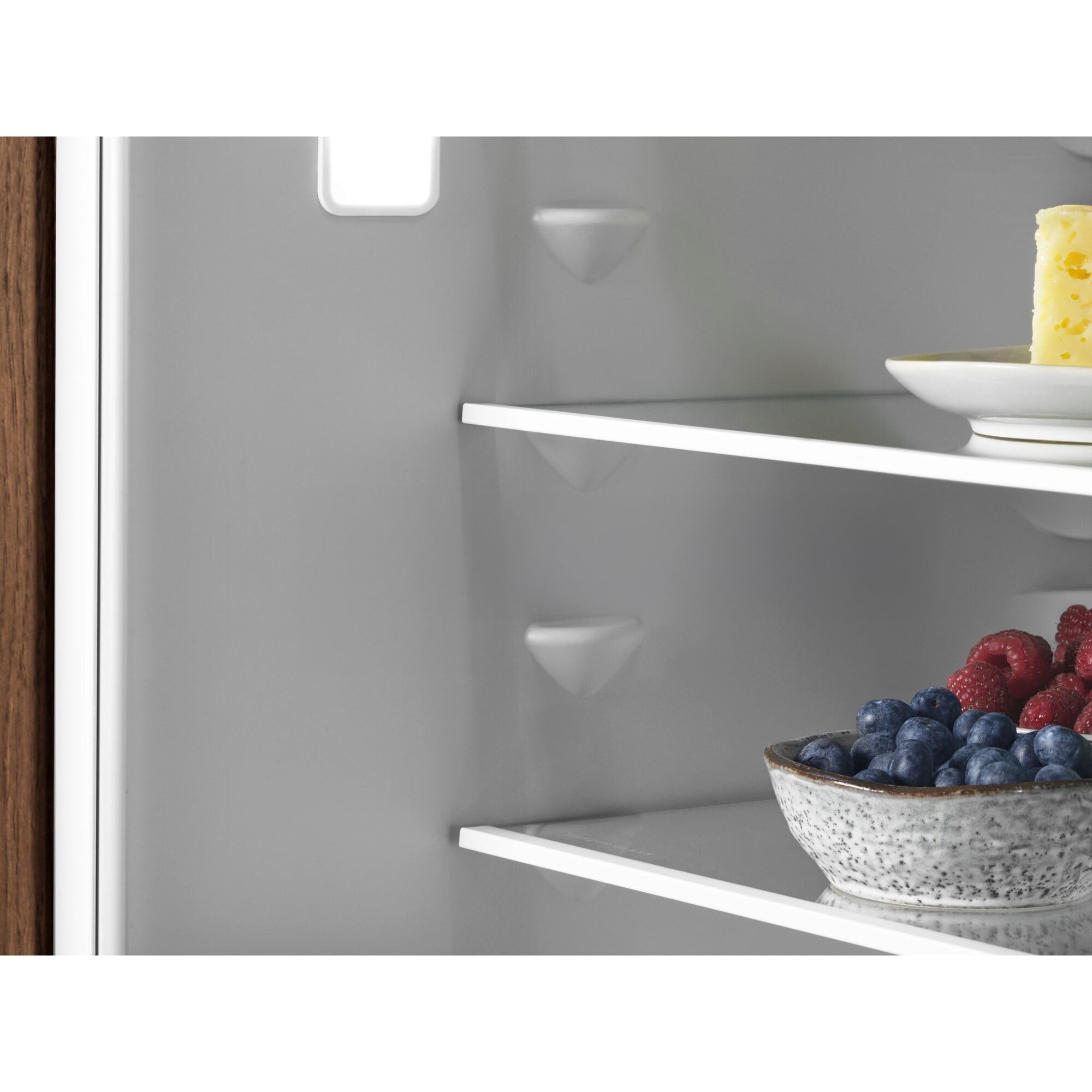 Raffreddatore Integrale Electrolux 127L Energy Class E 38 dB - Dettaglio
