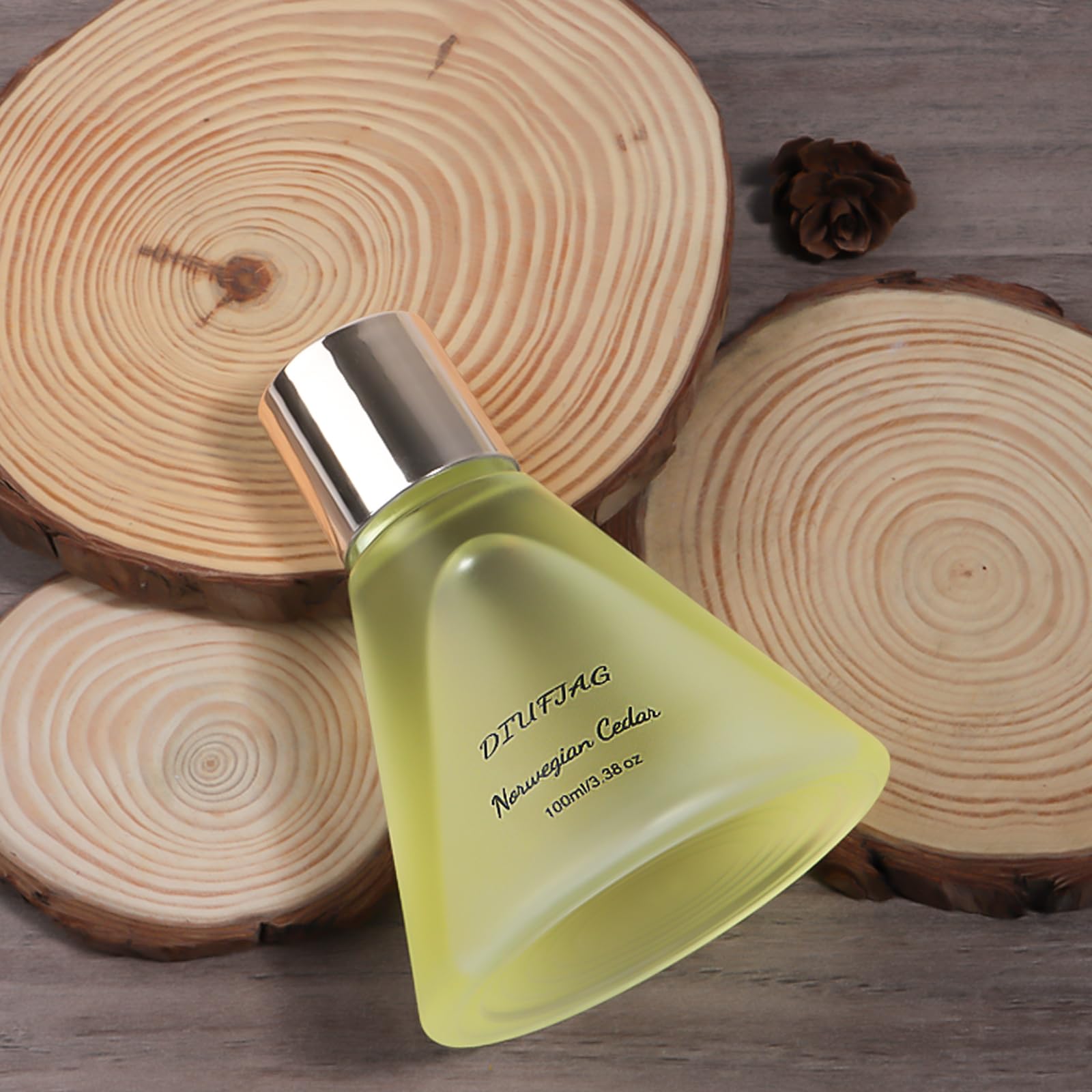 Norwegian Cedar Scent Diffuser with 8 White Fiber Sticks,3.38 oz Reed Diffuser for Room Decoration,Last Up 30 Days