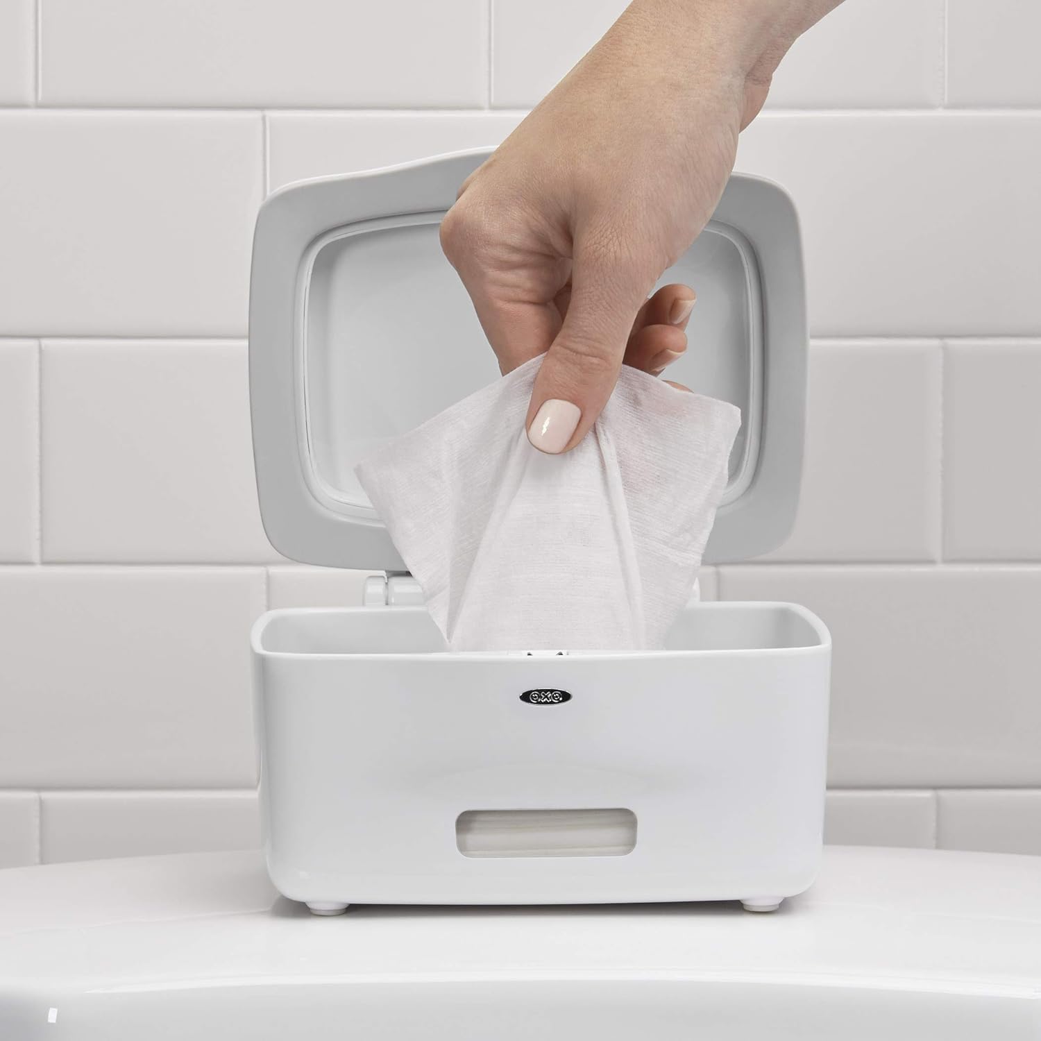 OXO Good Grips PerfectPull Wipes Dispenser 6" L x 5" W x 3.2" H : Baby