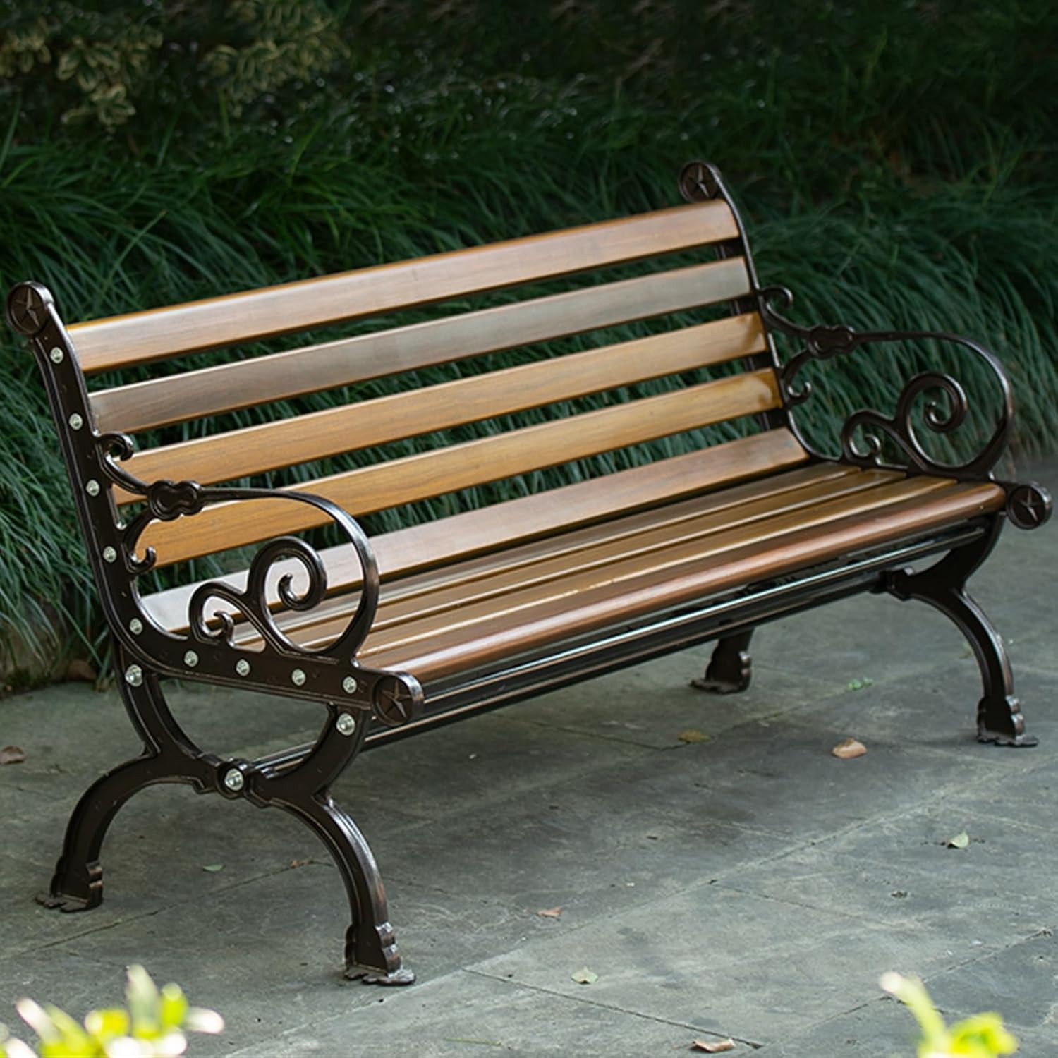 Garden Bench, Outdoor Porch Bench with Armrests, Hardwood finishes, Cast Iron Sturdy Frame Furniture Chair for Park, Yard, Front, Path, Lawn, Work Entryway(Brown,47x15.7x29.9in)