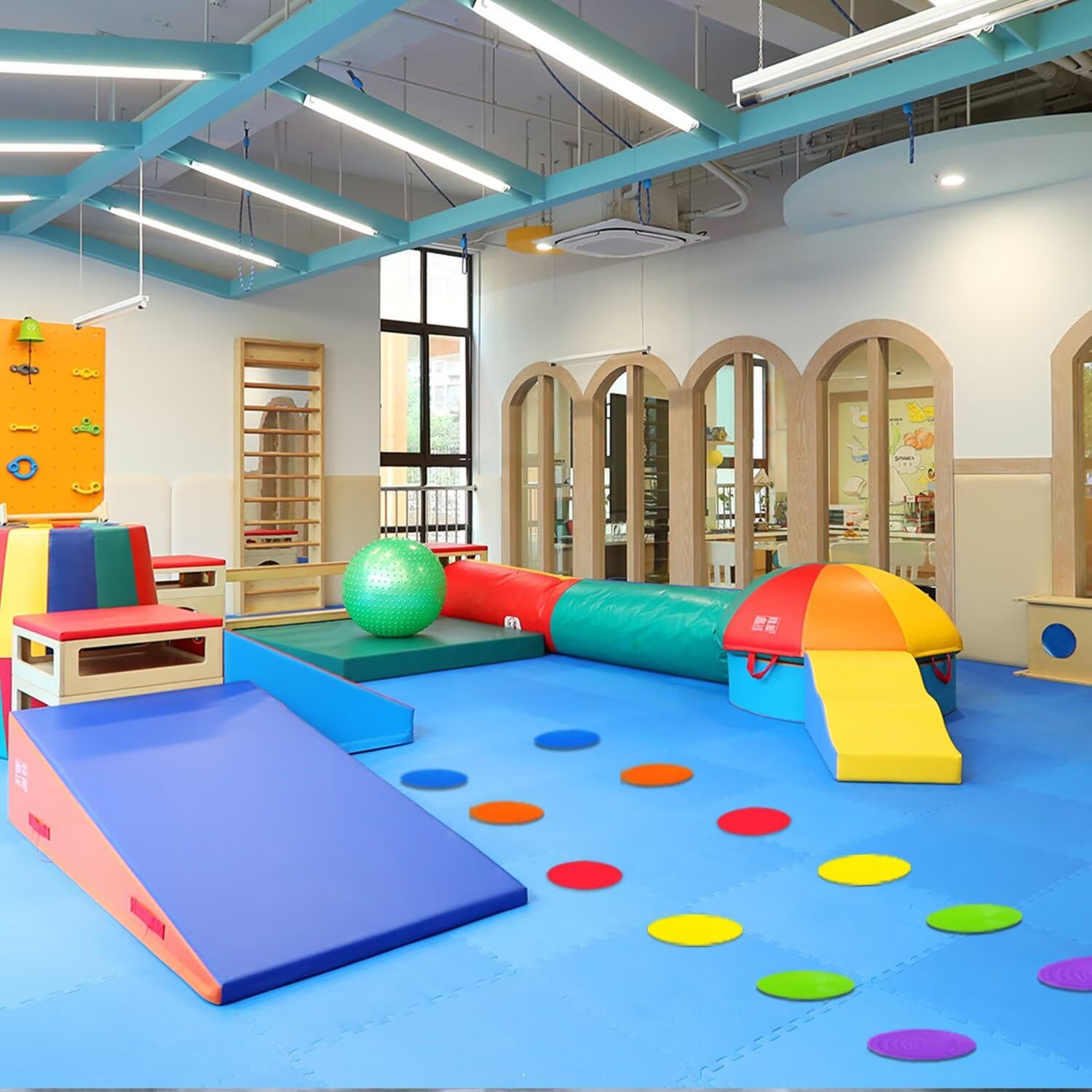 Marqueurs de sol en caoutchouc antidérapant de 12,9 cm - Cônes plats en polyéthylène pour salle de classe, danse, sport, football, basket-ball, vitesse et agilité (6 couleurs)