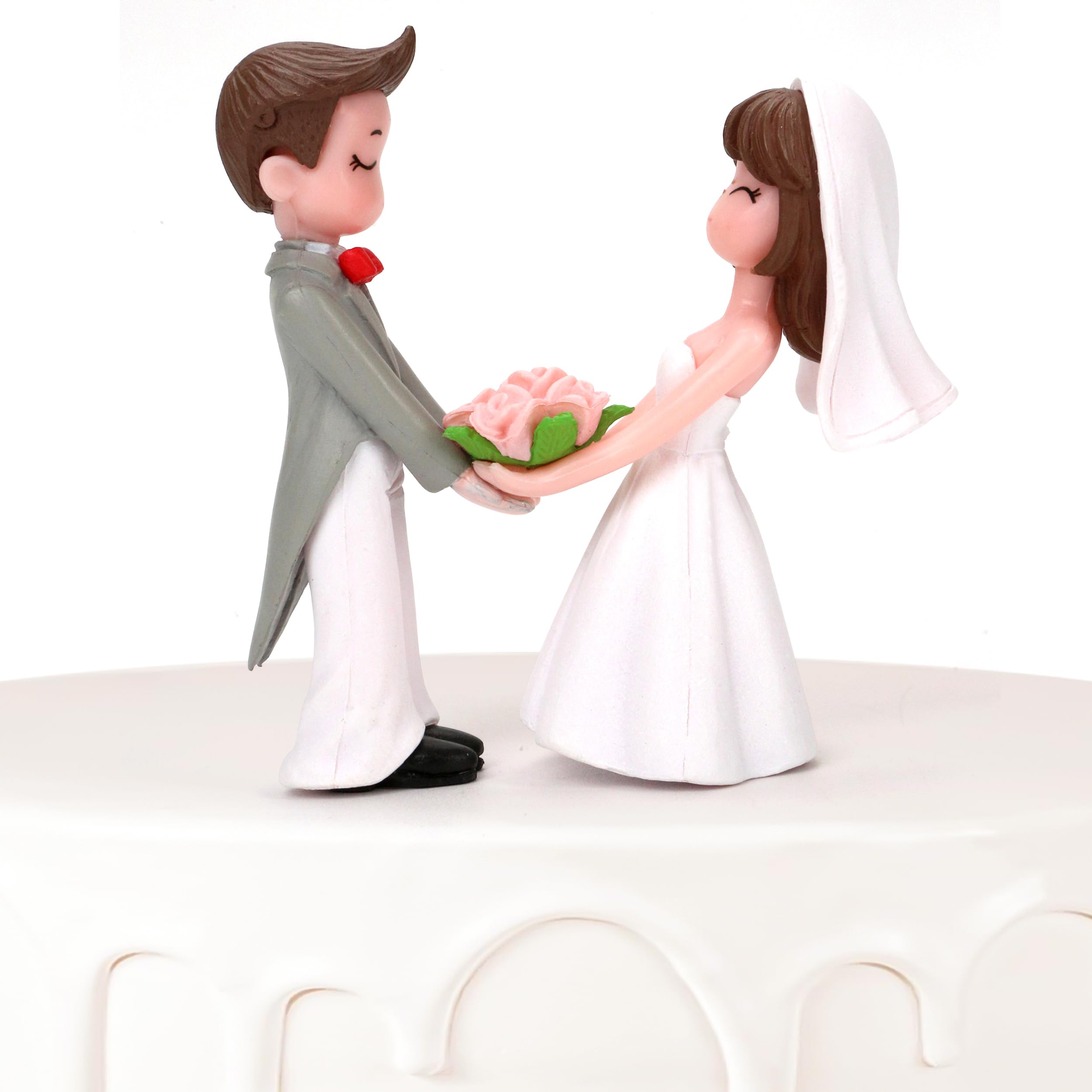 Photo 1 of 2.7'' Miniature Wedding Cake Toppers Bride Groom Resin Couple Figurine, Rustic Vintage Decorative Statue Doll for Anniversaries Engagement Party Bridal Shower Scene Figure Sand Table Cake Decoration