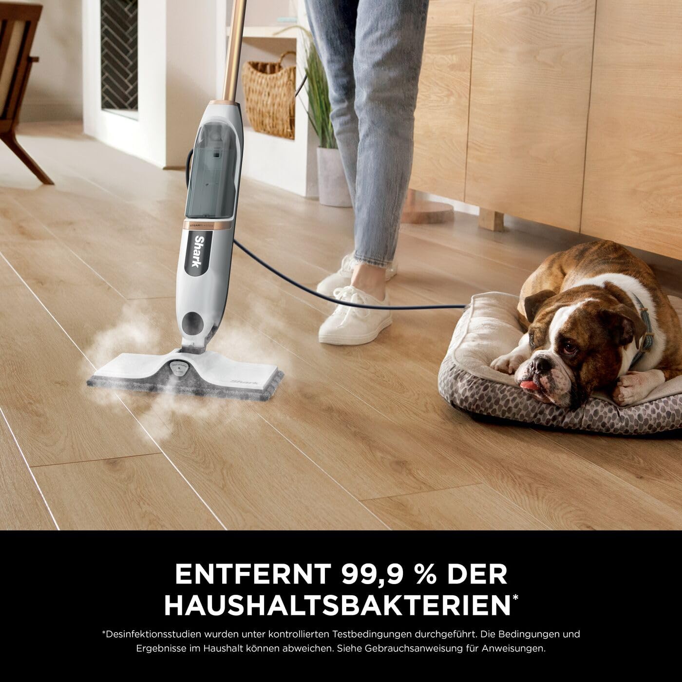 Shark SteamSpot mit Steam Blaster-Technologie für Hartböden, Leichter Dampfreiniger, chemiefreie Reinigung, Abnehmbarer Wassertank, 2 waschbare Dirt Grip Soft-Scrub-Pads, White & Poly Copper S2001EU