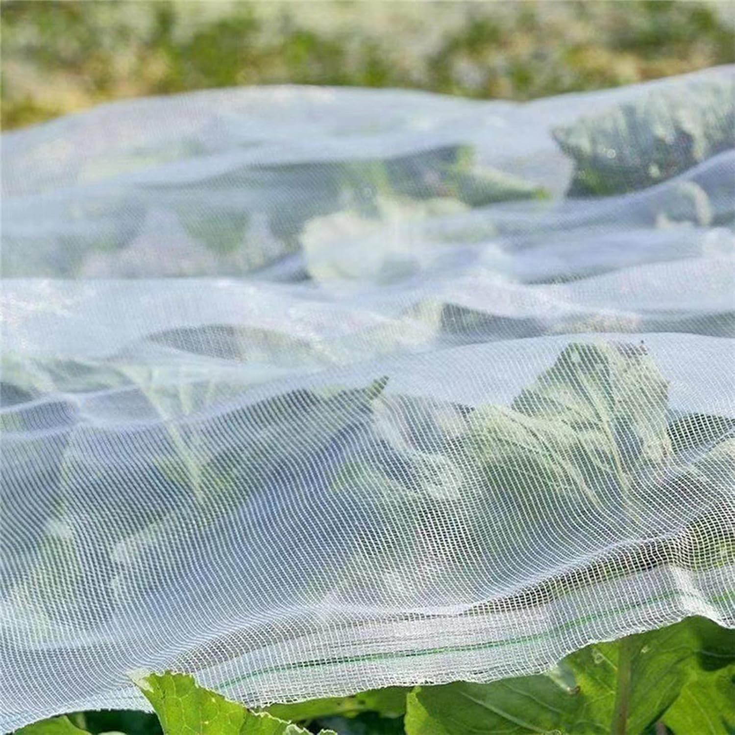 Insect Netting Mesh, 3 x 15m Fine Mesh Butterfly Garden Netting for Vegetables Plants Fruits Flowers Crops Greenhouse Row Covers Raised Bed Barrier Screen Birds Protection
