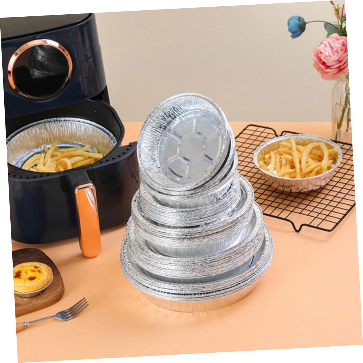 IMIKEYA Set di 4 padelle ad aria mini barbecue contenitori per torte con coperchio contenitori per alimenti e lattine rotonde per cuocere mini friggitrice argento, foglio di alluminio, 20 pezzi x 4