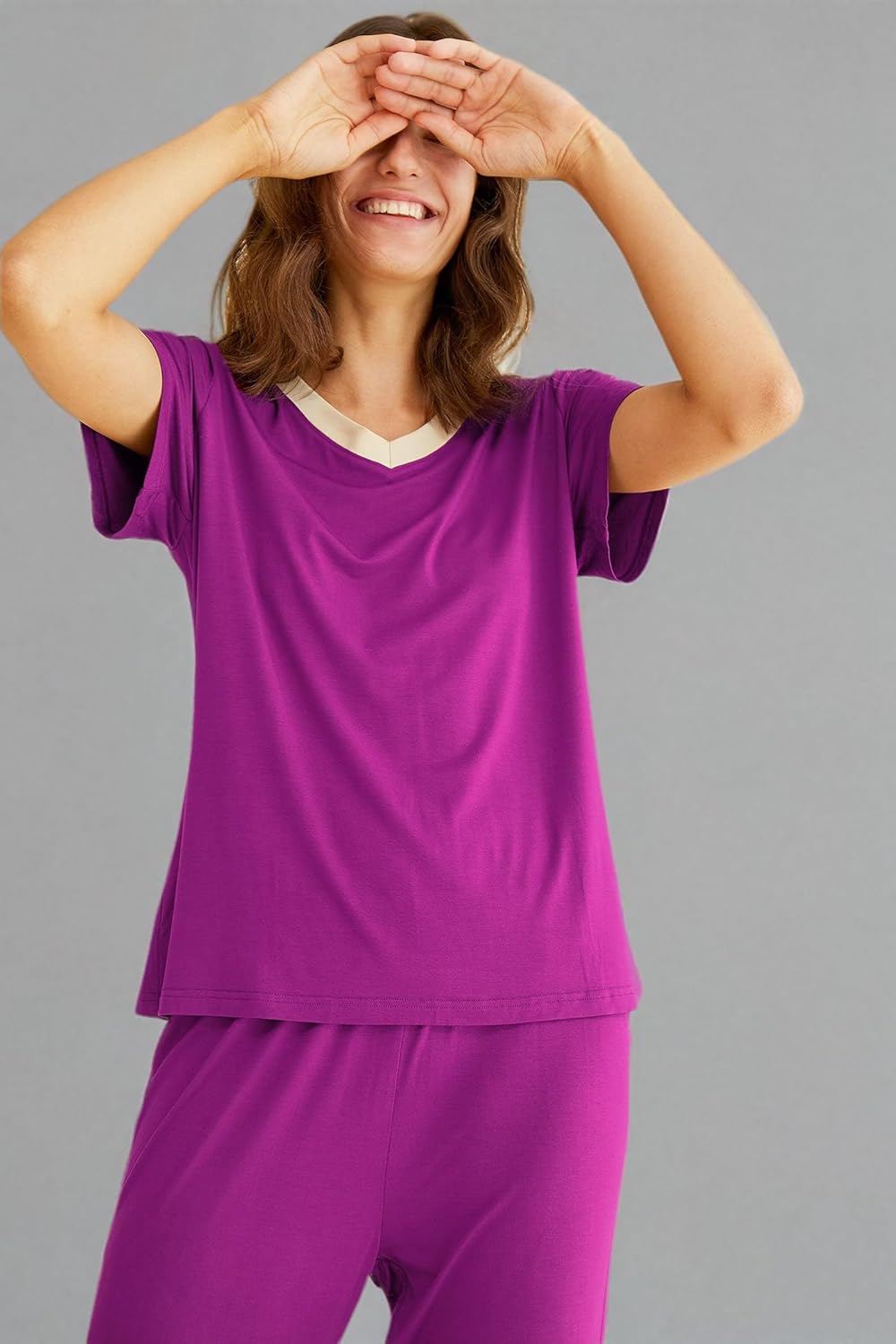Latuza Women's Sleepwear Tops with Capri Pants Pajama Sets - Image 7