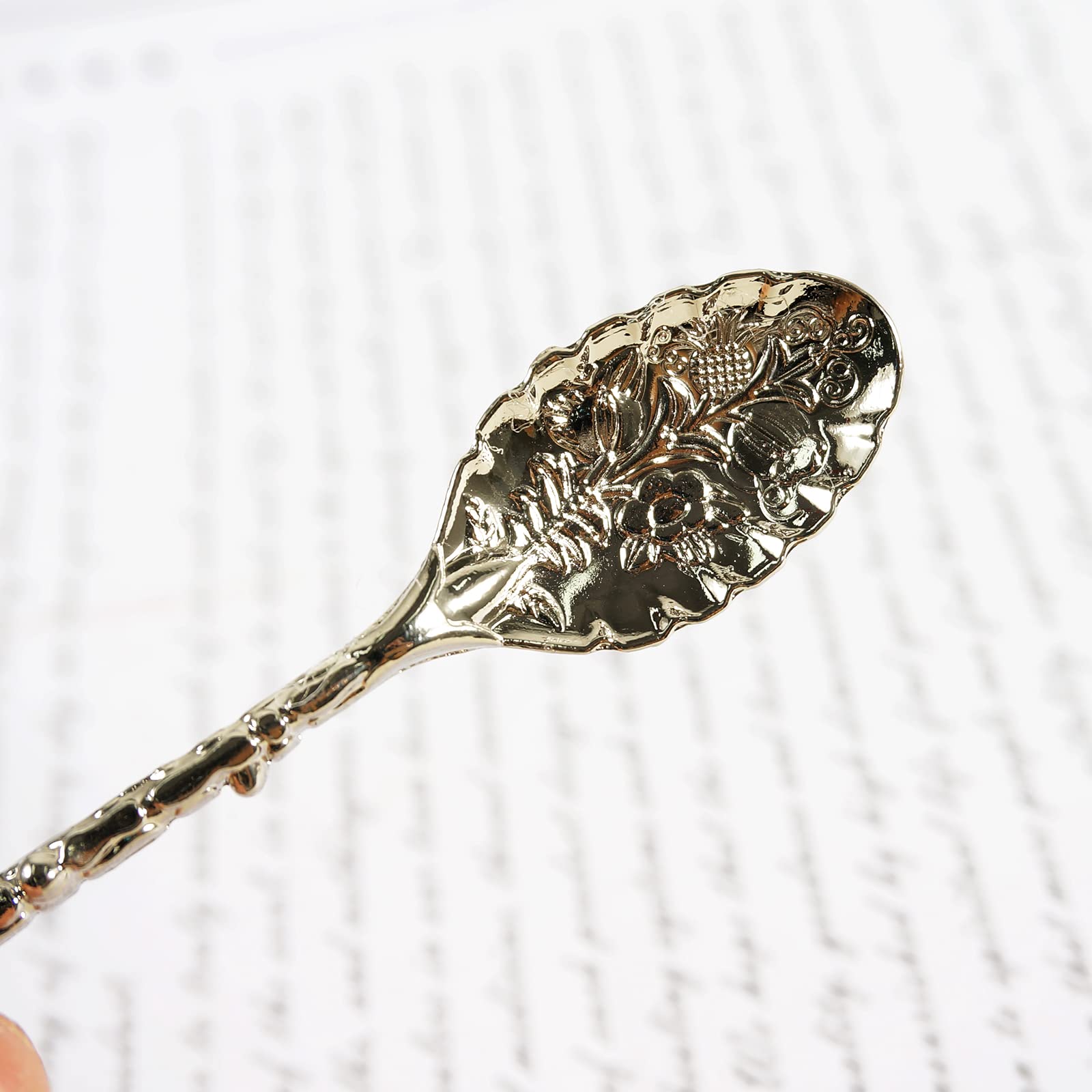 Soulnioi Vintage Carved Crystal Spoons Retro Decorative Coffee Stirring Spoons Dessert Spoons Ice Cream Spoon with Malachite Blue Flame Feather Head for Cafe Office Tableware -White - Image 4