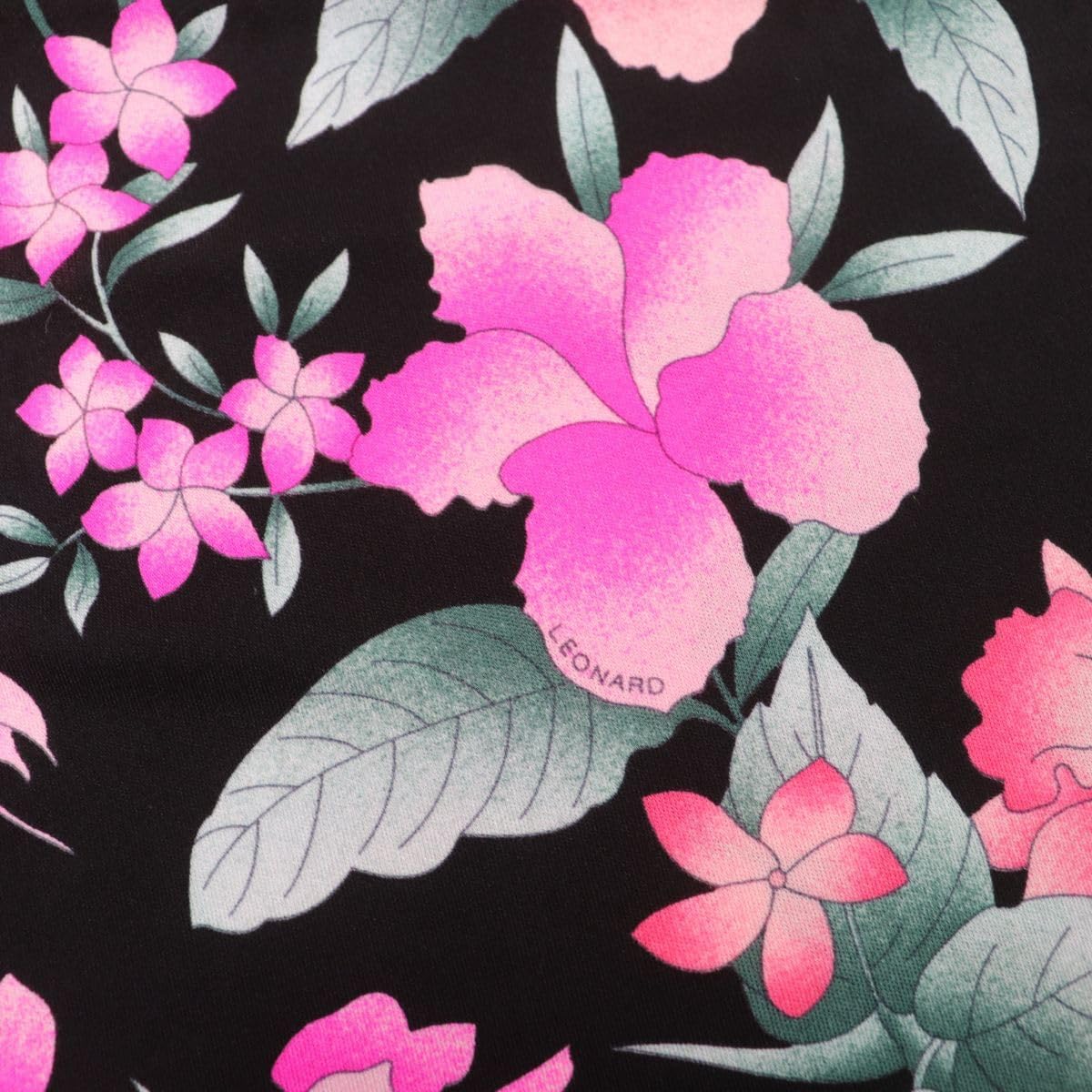 LEONARD 花柄ヒョウ柄シルク100%シャツ