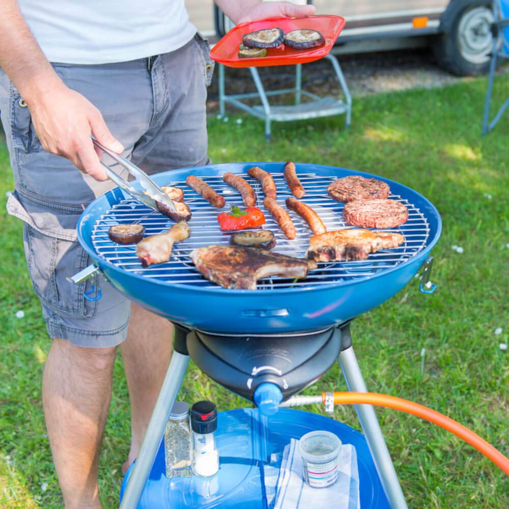 Campingaz Party Grill CV | Fornello da Campeggio e Grill | Barbecue da Campeggio Tutto in Uno | Barbecue Portatile con Supporto per griglia, griglia e Padella | esaurisce Le cartucce di Gas CV
