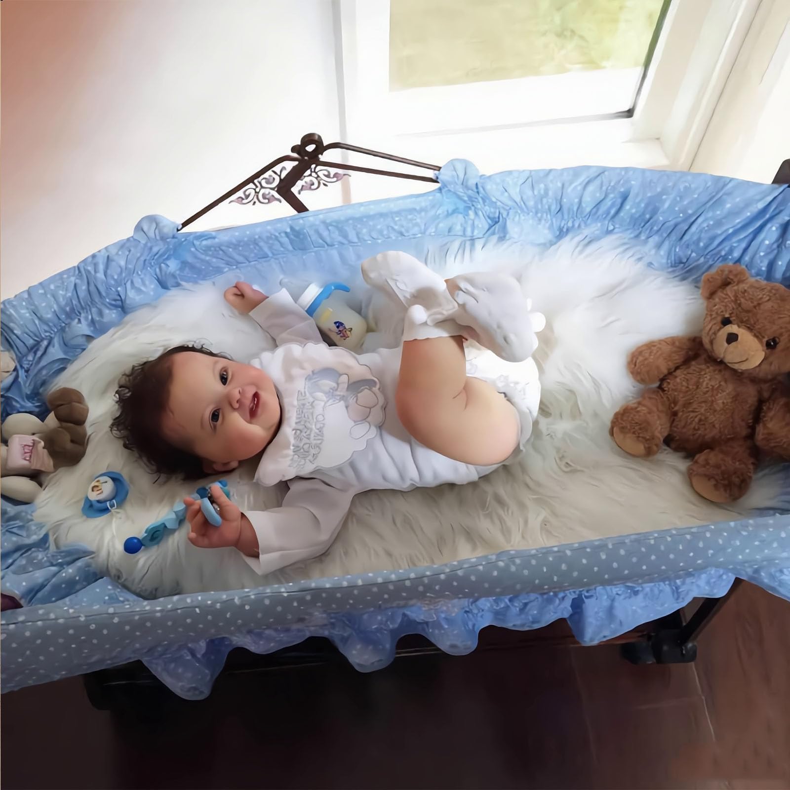 Muñeca de bebé realista de 24 pulgadas (60 cm) – Muñeca hiperrealista, hecha a mano de silicona suave y algodón. Juguete y regalo para niñas y niños, apto para niños de 3 años