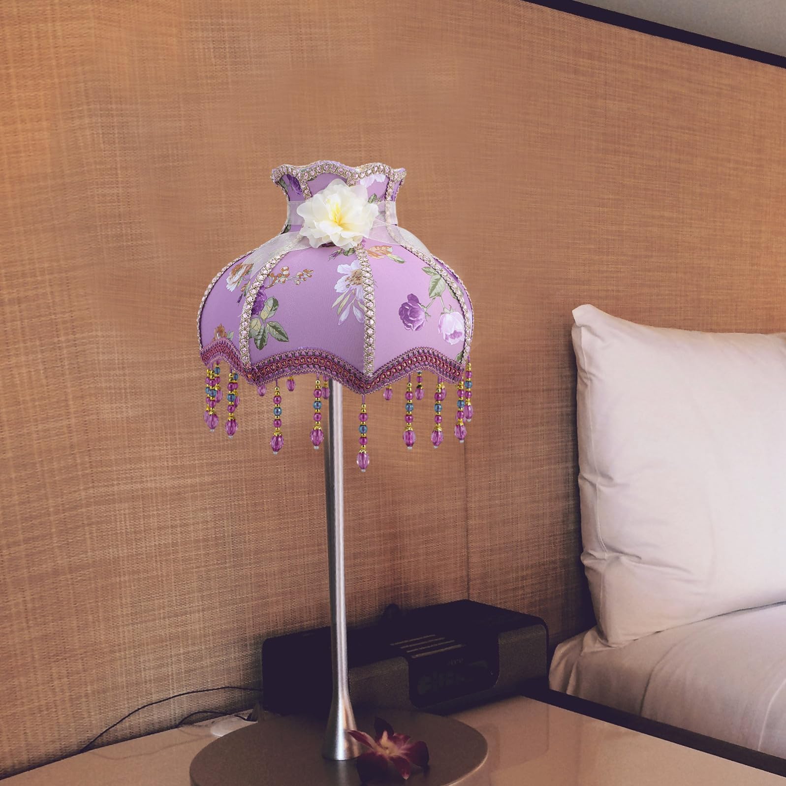 Kleiner Lampenschirm E27 aus Stoff mit Lila Fliederblüte