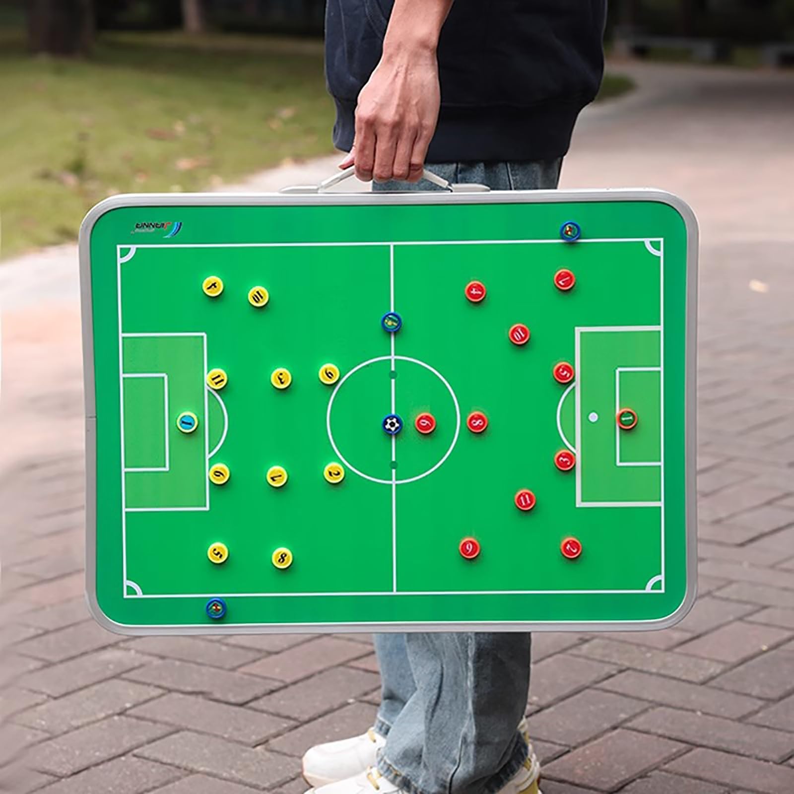 Lavagna Calcio per Insegnare e Formazione, Lavagna Tattica Magnetica Calcio, Design Pieghevole, Facile da Trasportare, Robusto e Durevole, Adatto per l'allenamento(White)