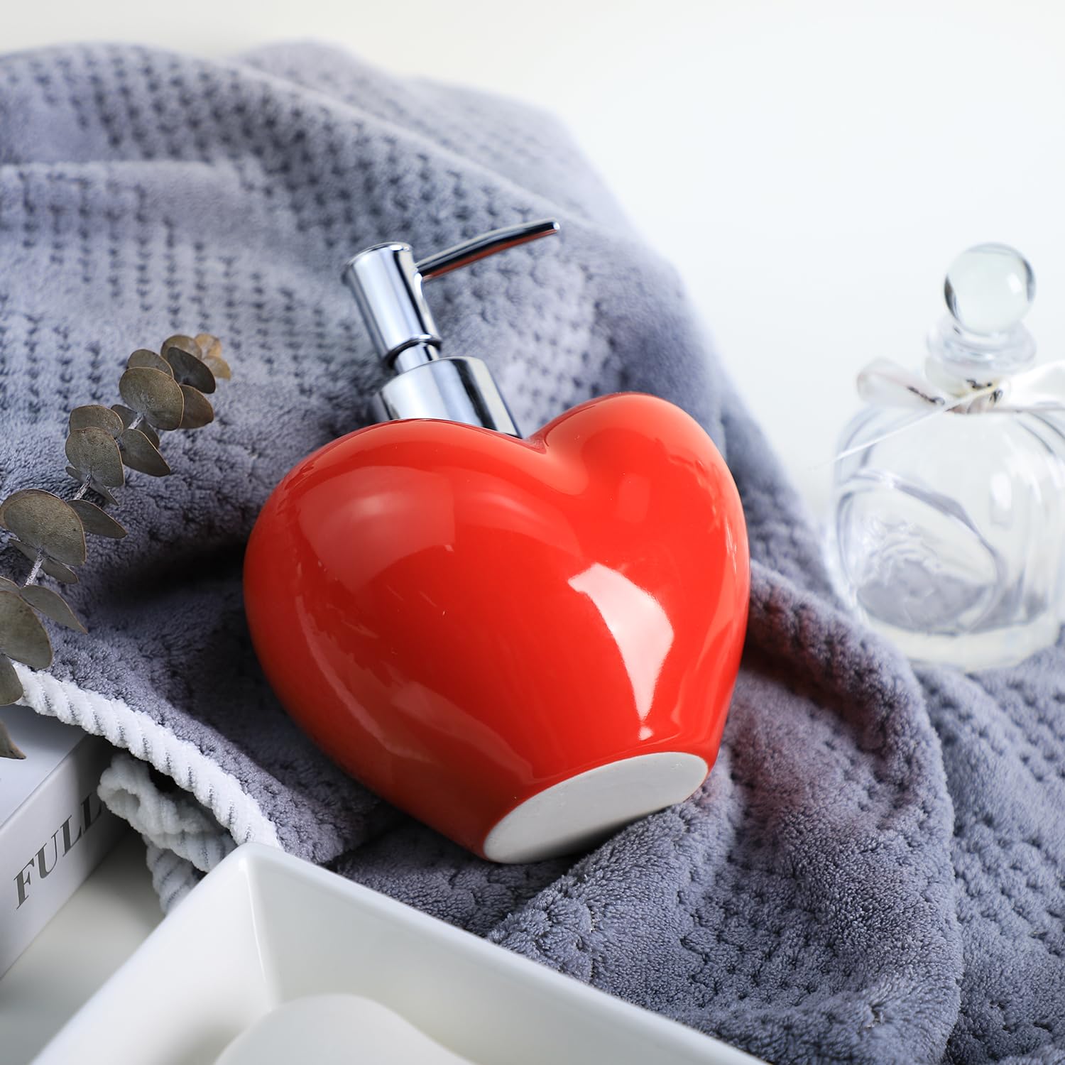 Amazon.com: Colias Wing Heart Shaped Soap Dispenser with Plastic